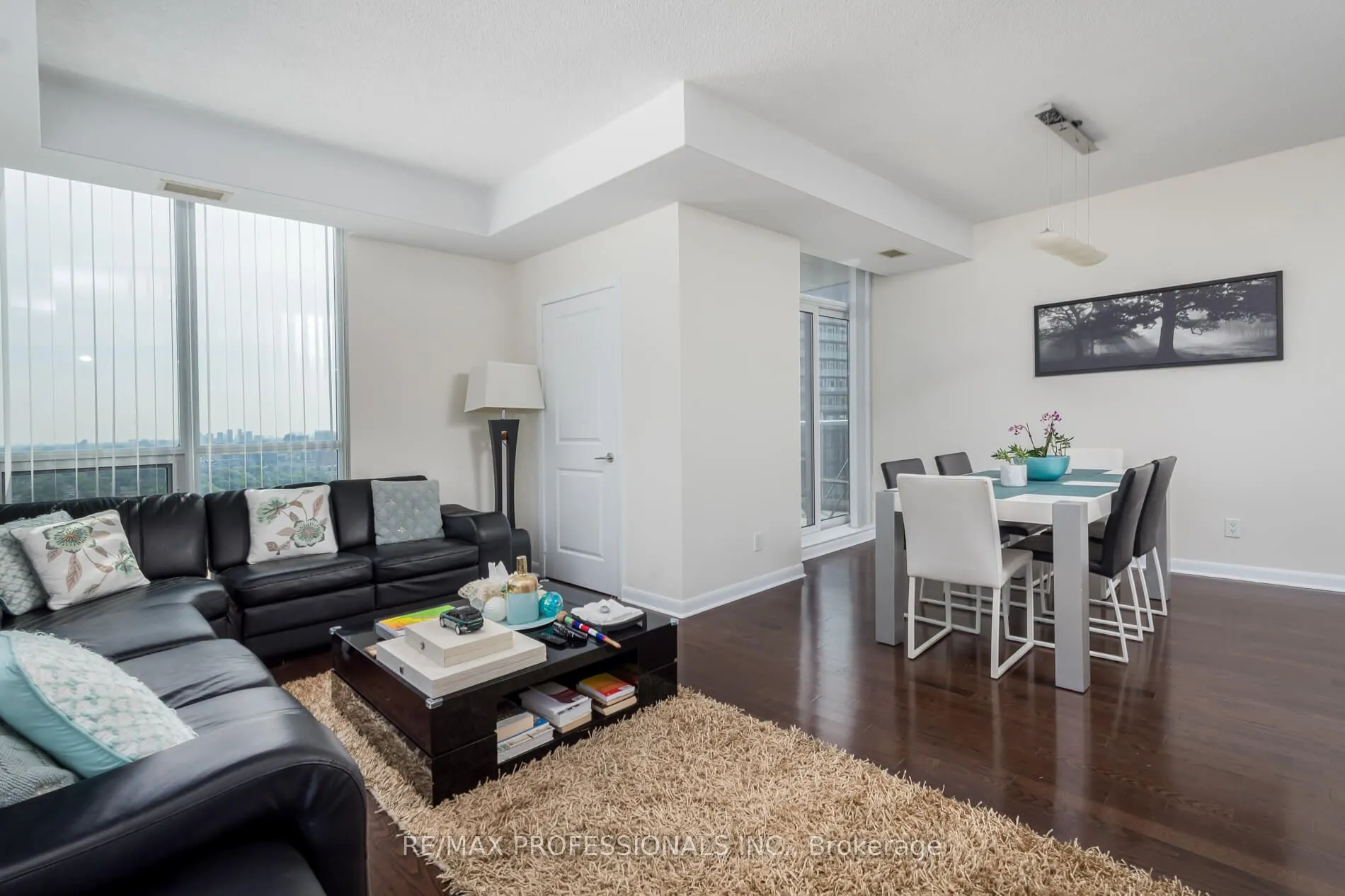 4978 Yonge Street, #PH 305