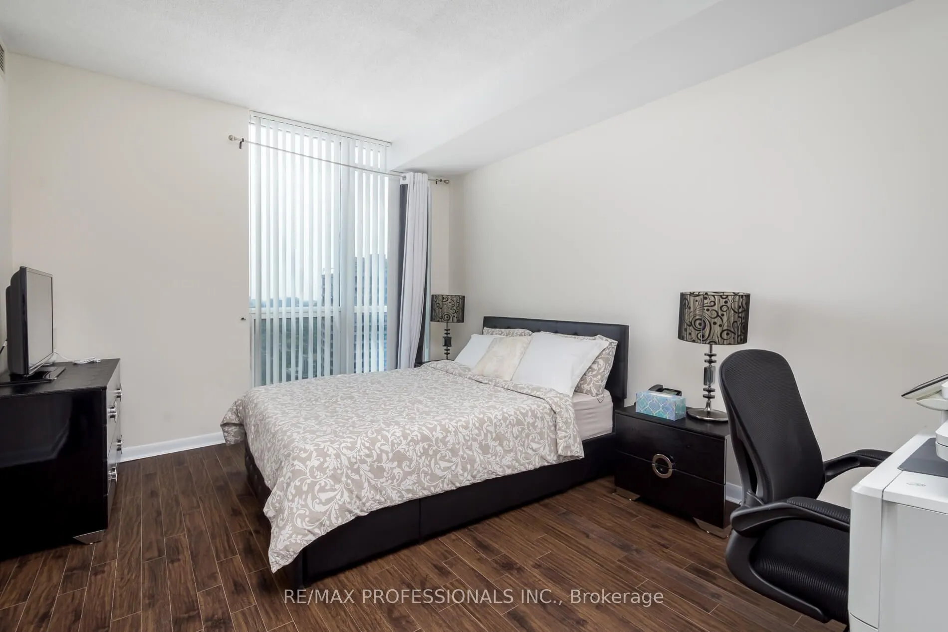 4978 Yonge Street, #PH 305