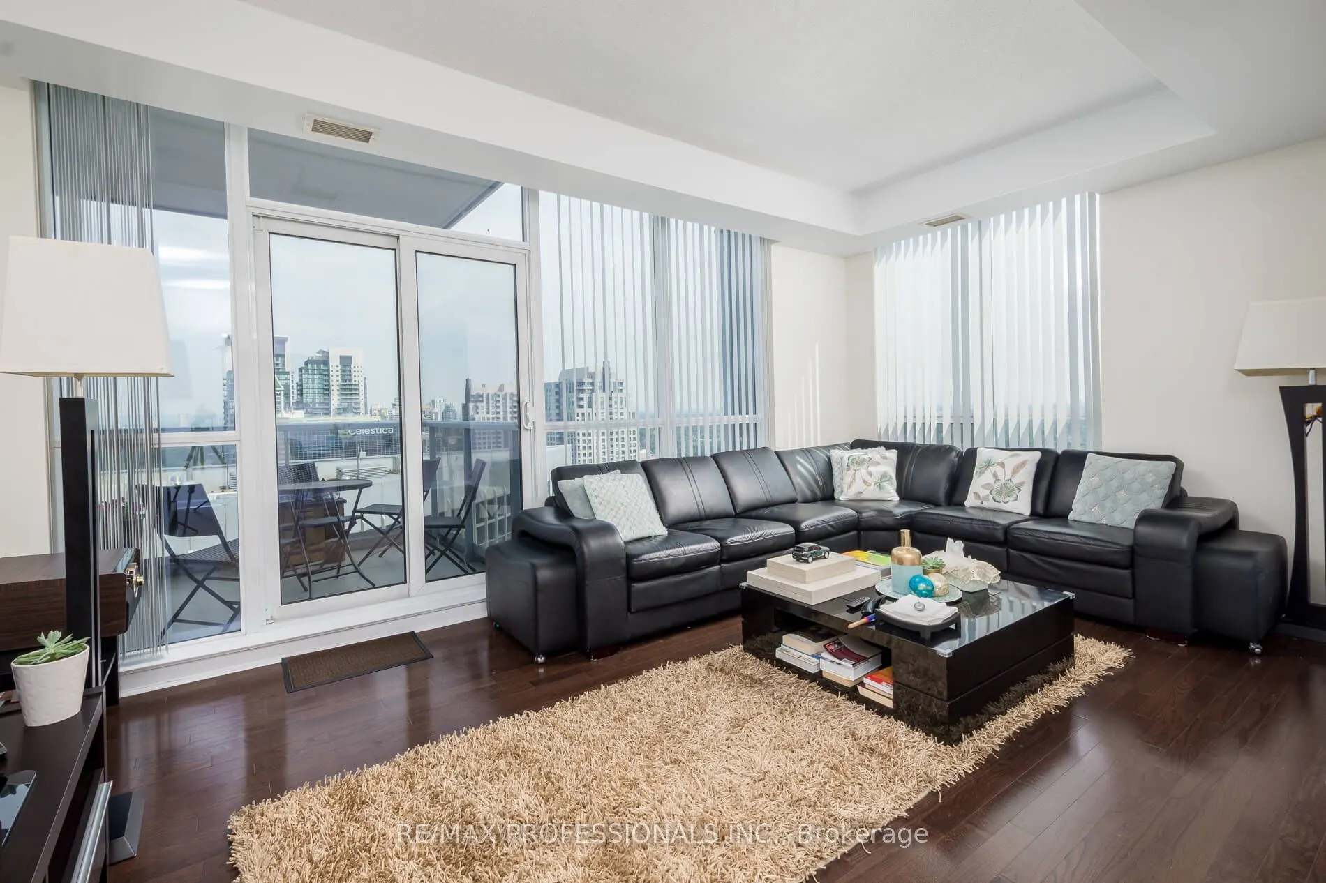 4978 Yonge Street, #PH 305