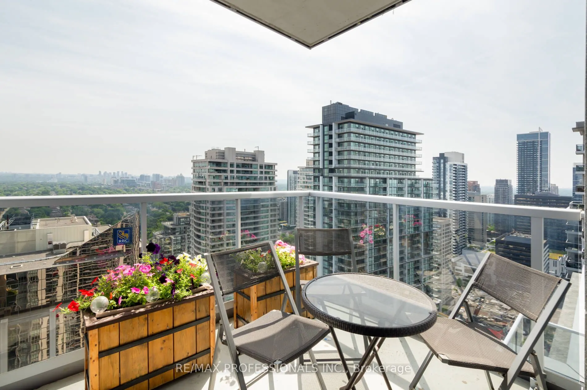 4978 Yonge Street, #PH 305