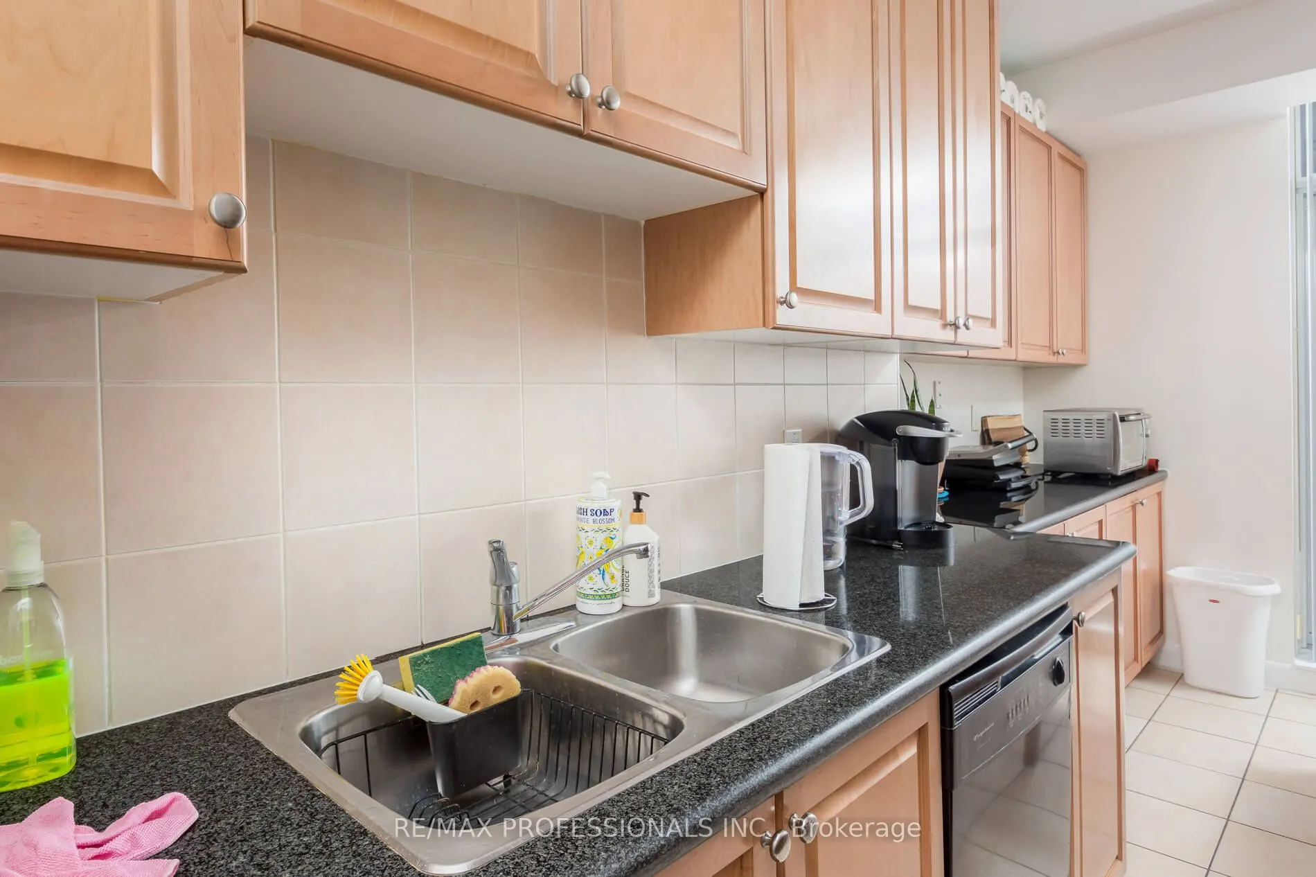 4978 Yonge Street, #PH 305