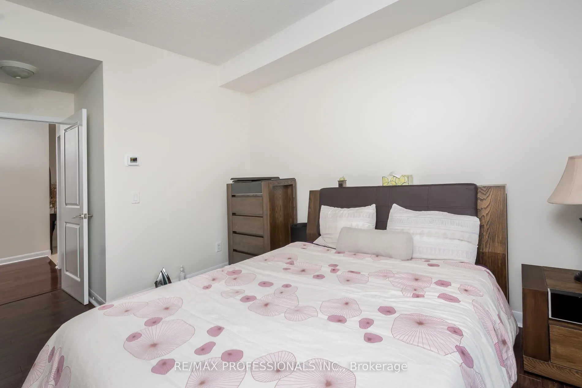 4978 Yonge Street, #PH 305