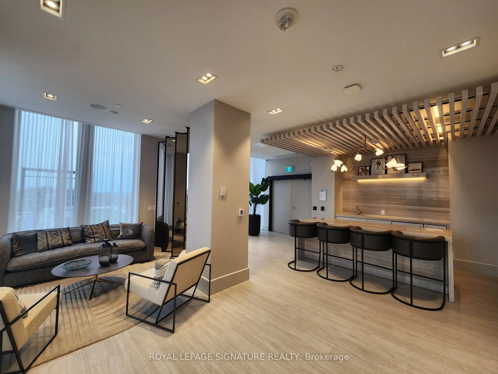 2020 Bathurst Street N, #1112