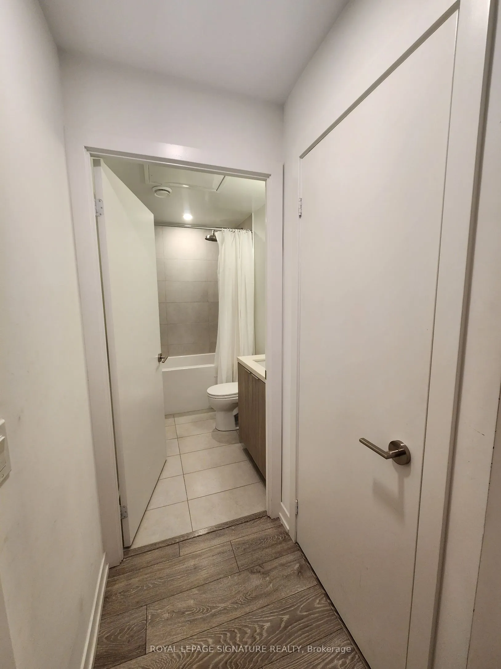 2020 Bathurst Street N, #1112