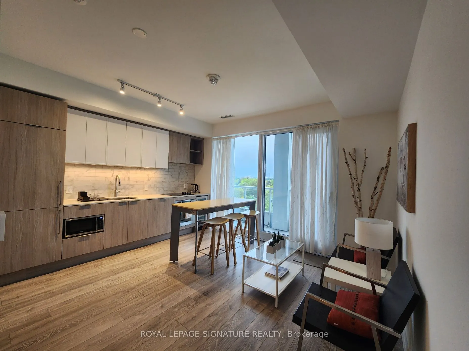 2020 Bathurst Street N, #1112