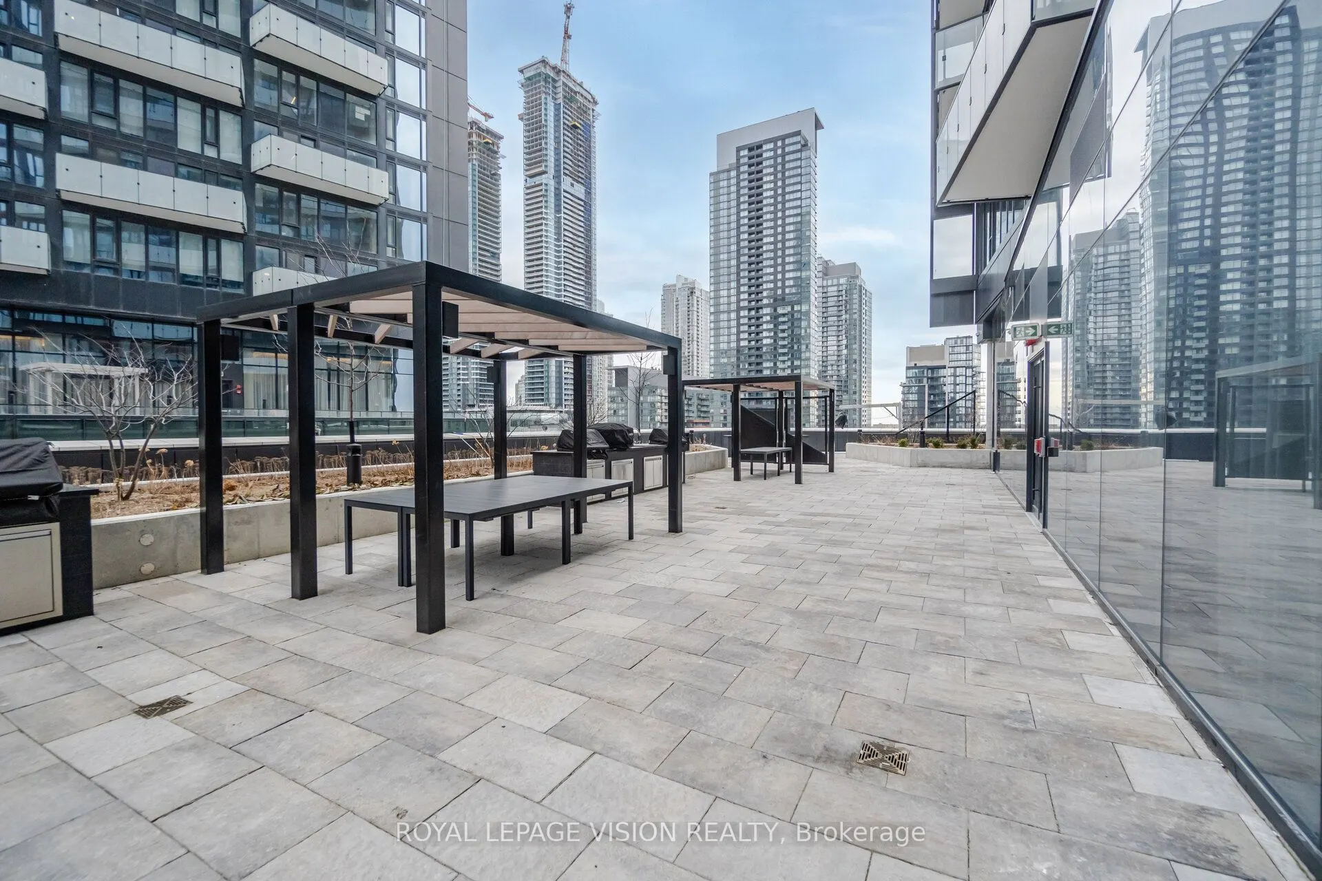 470 Front Street W, #3010