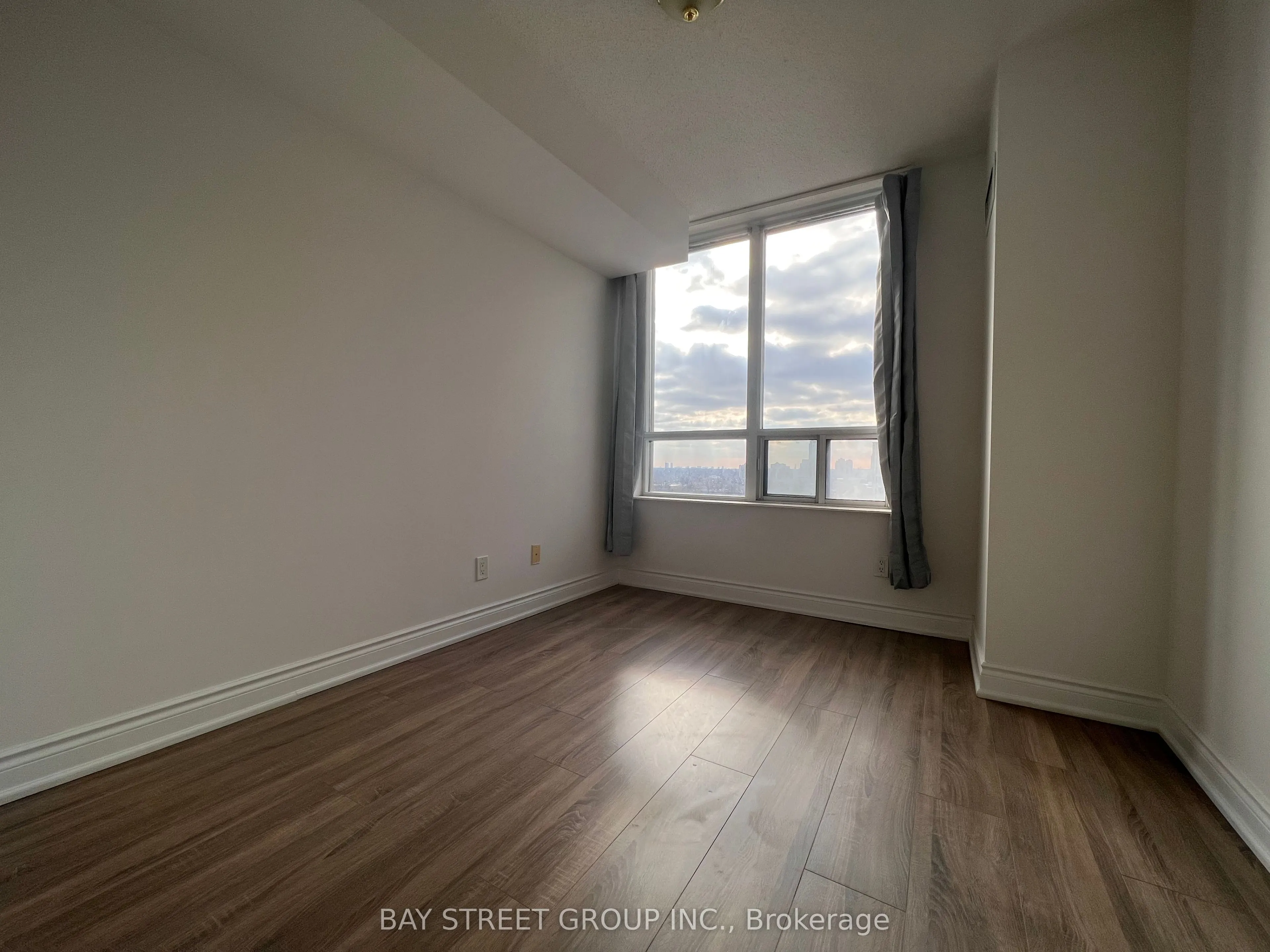 15 Northtown Way, #1226