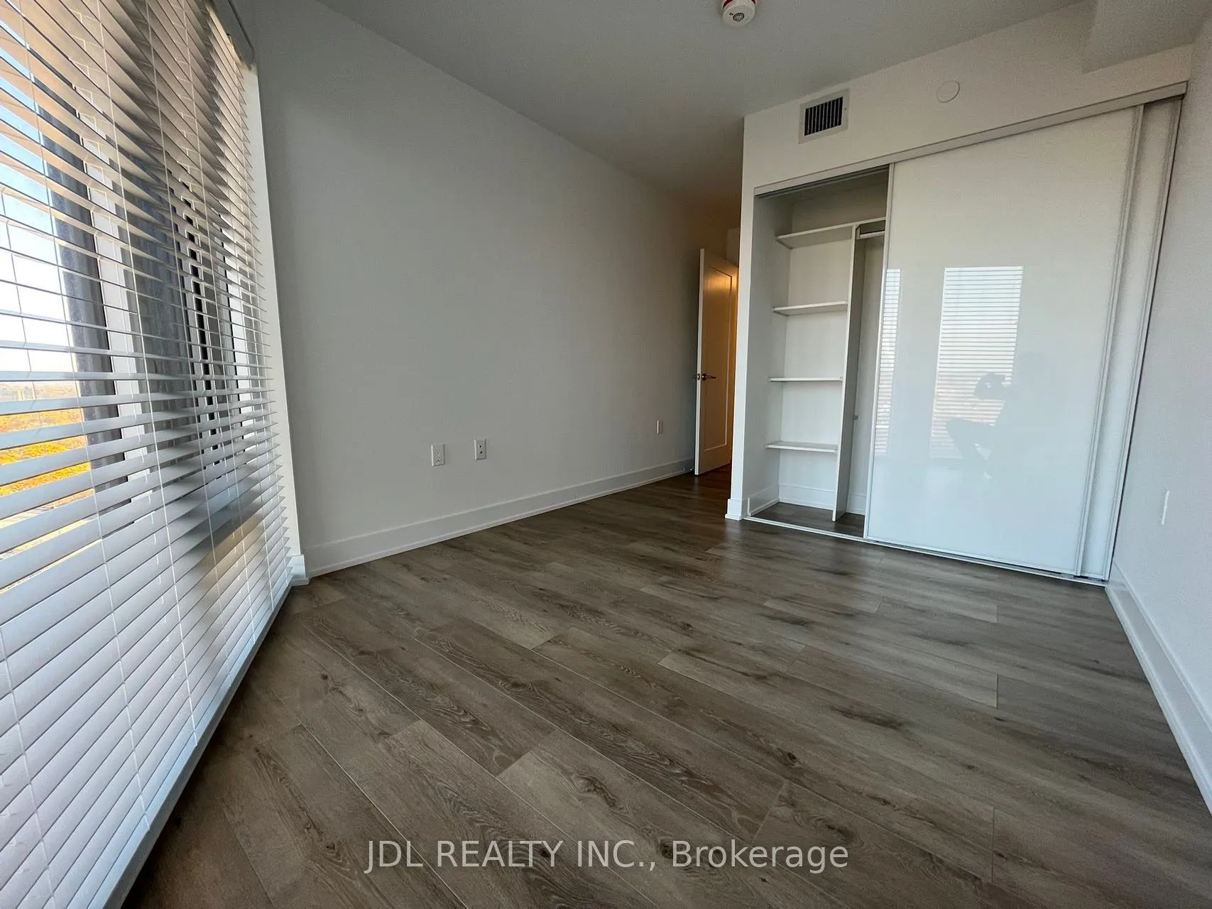 575 Bloor Street E, #1102