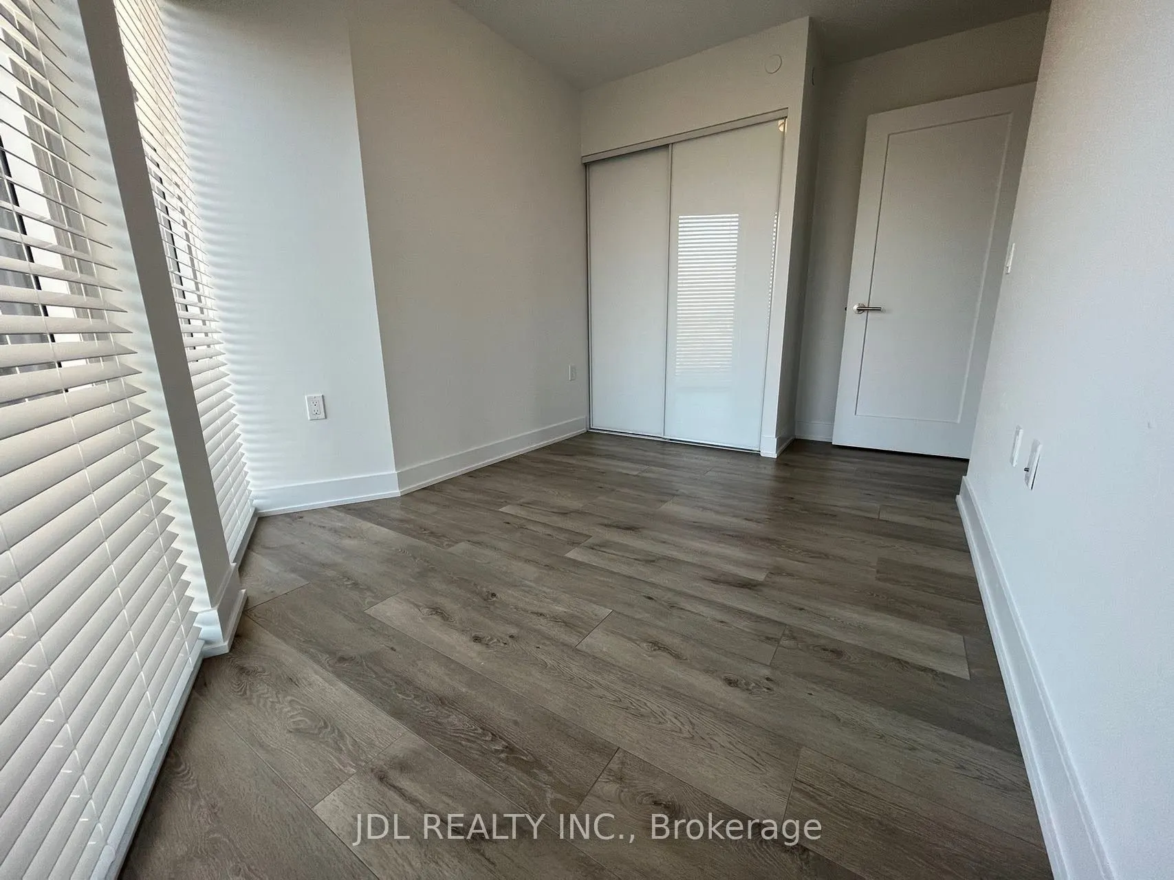 575 Bloor Street E, #1102