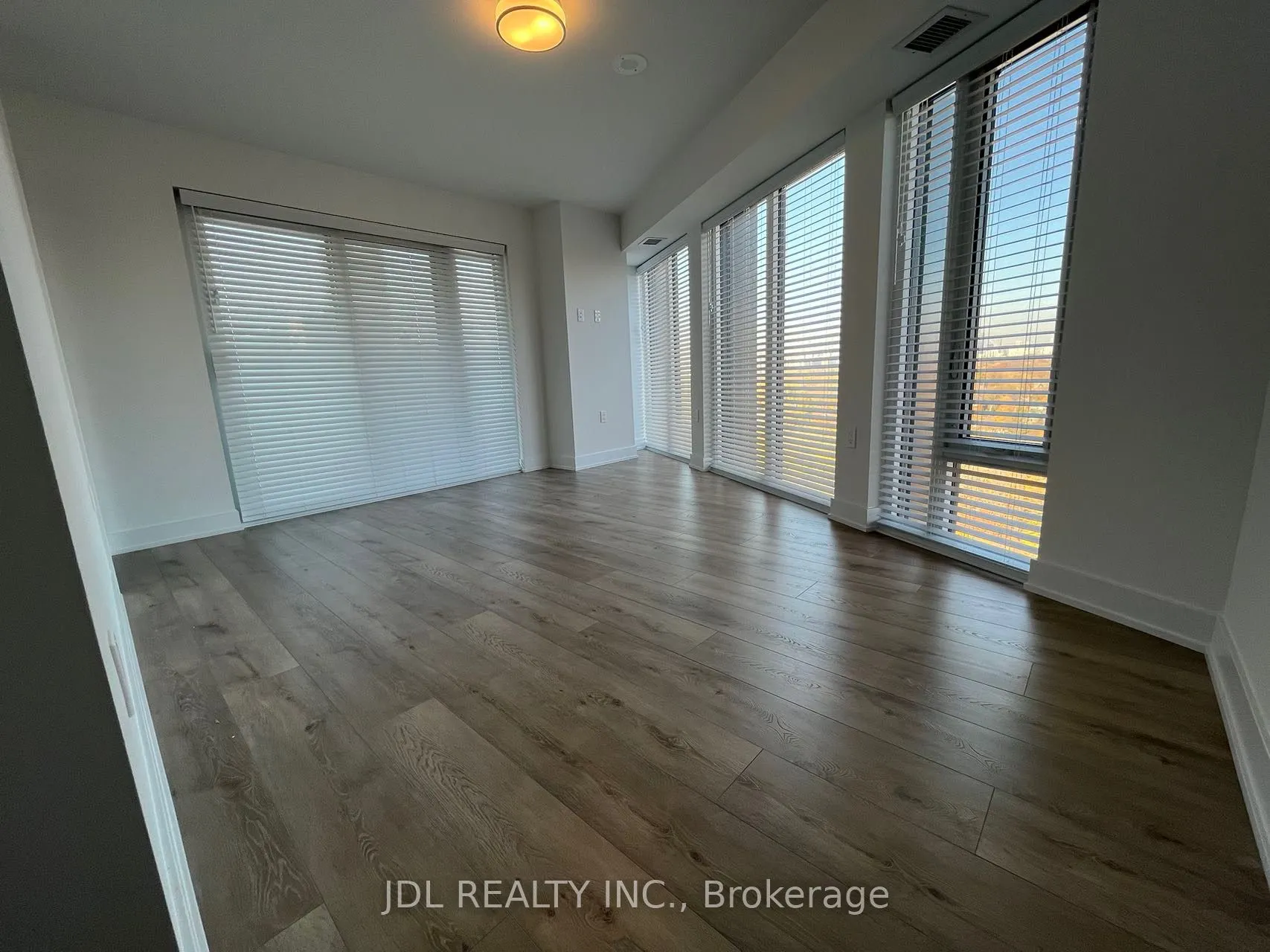 575 Bloor Street E, #1102
