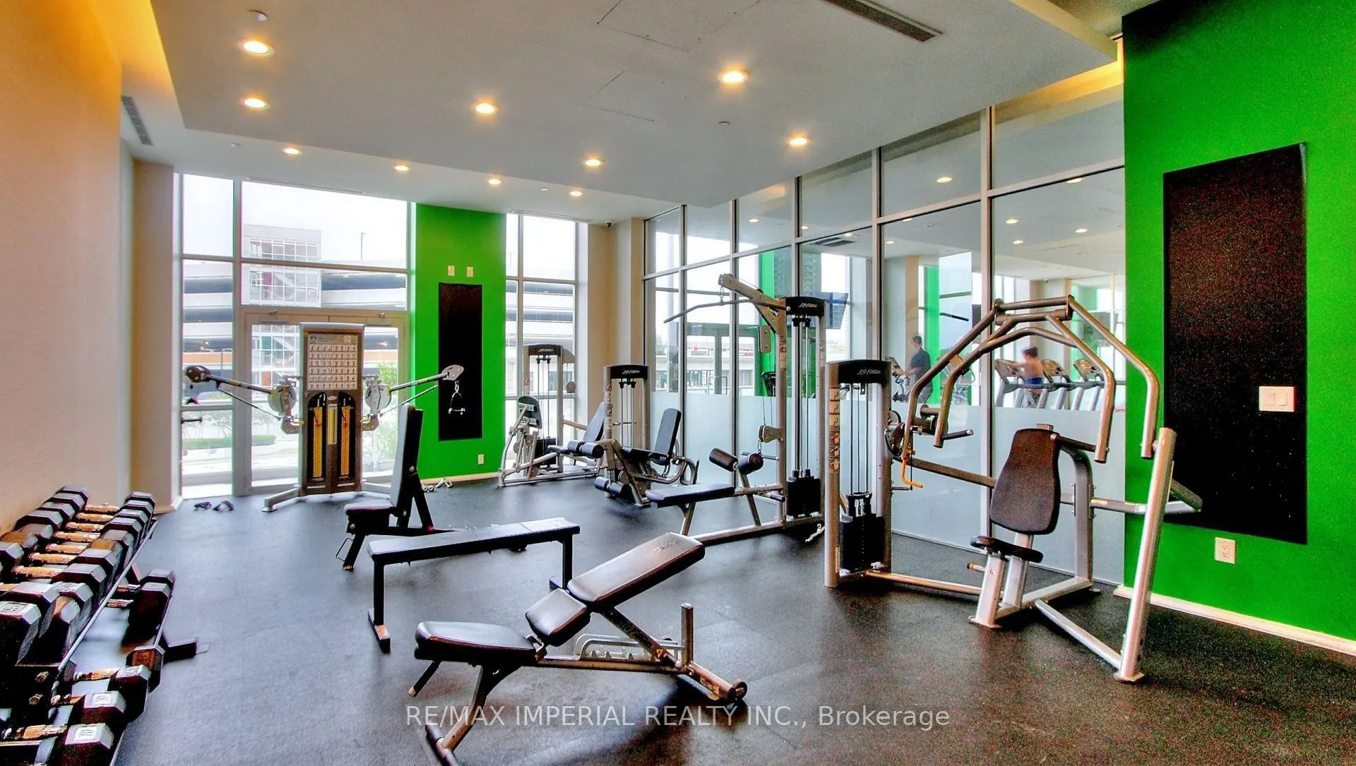66 Forest Manor Road, #2902