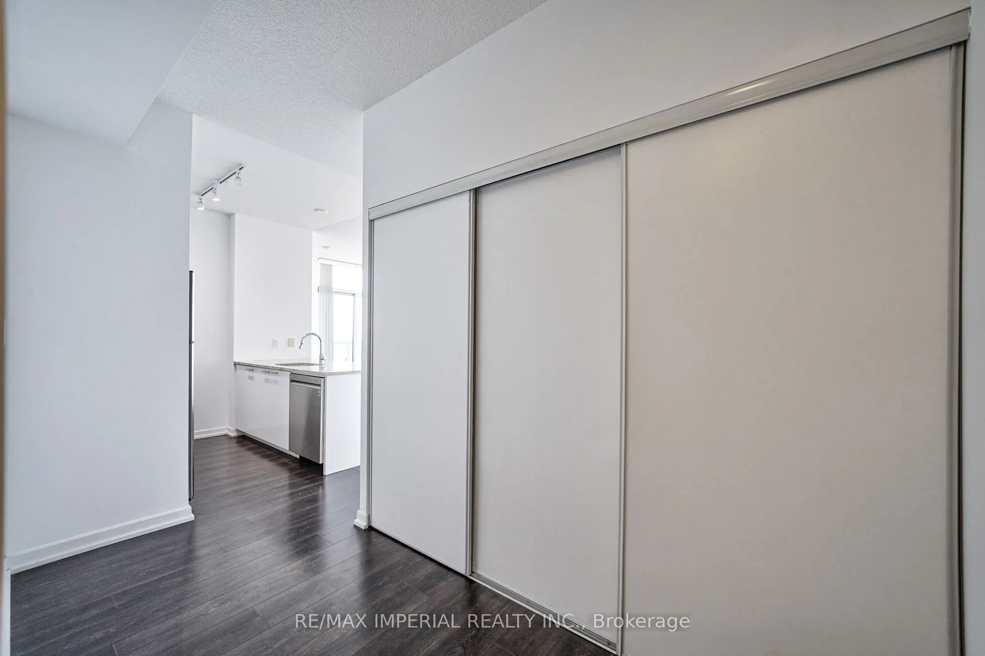 66 Forest Manor Road, #2902