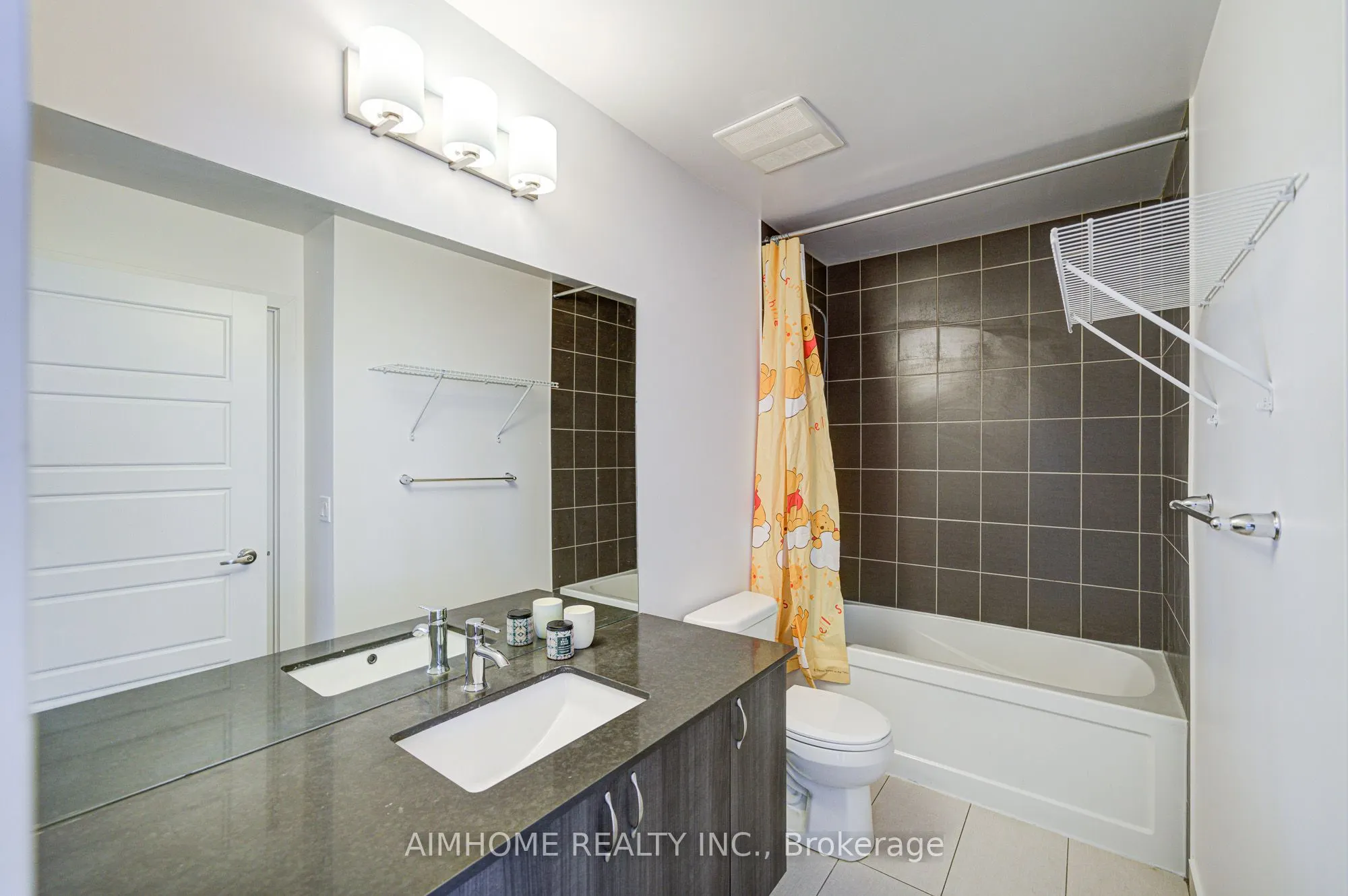7 Kenaston Garden, #321