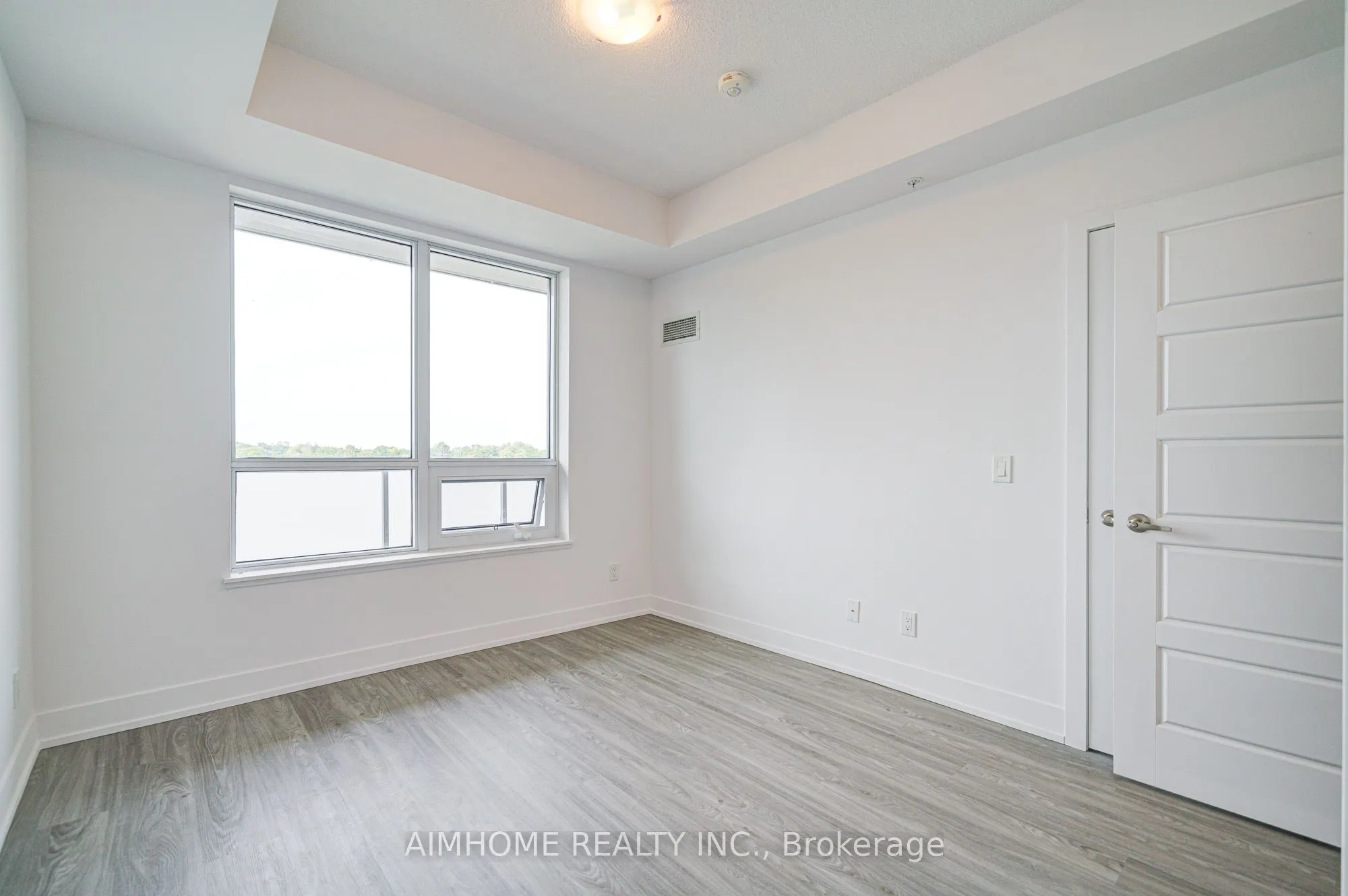 7 Kenaston Garden, #321
