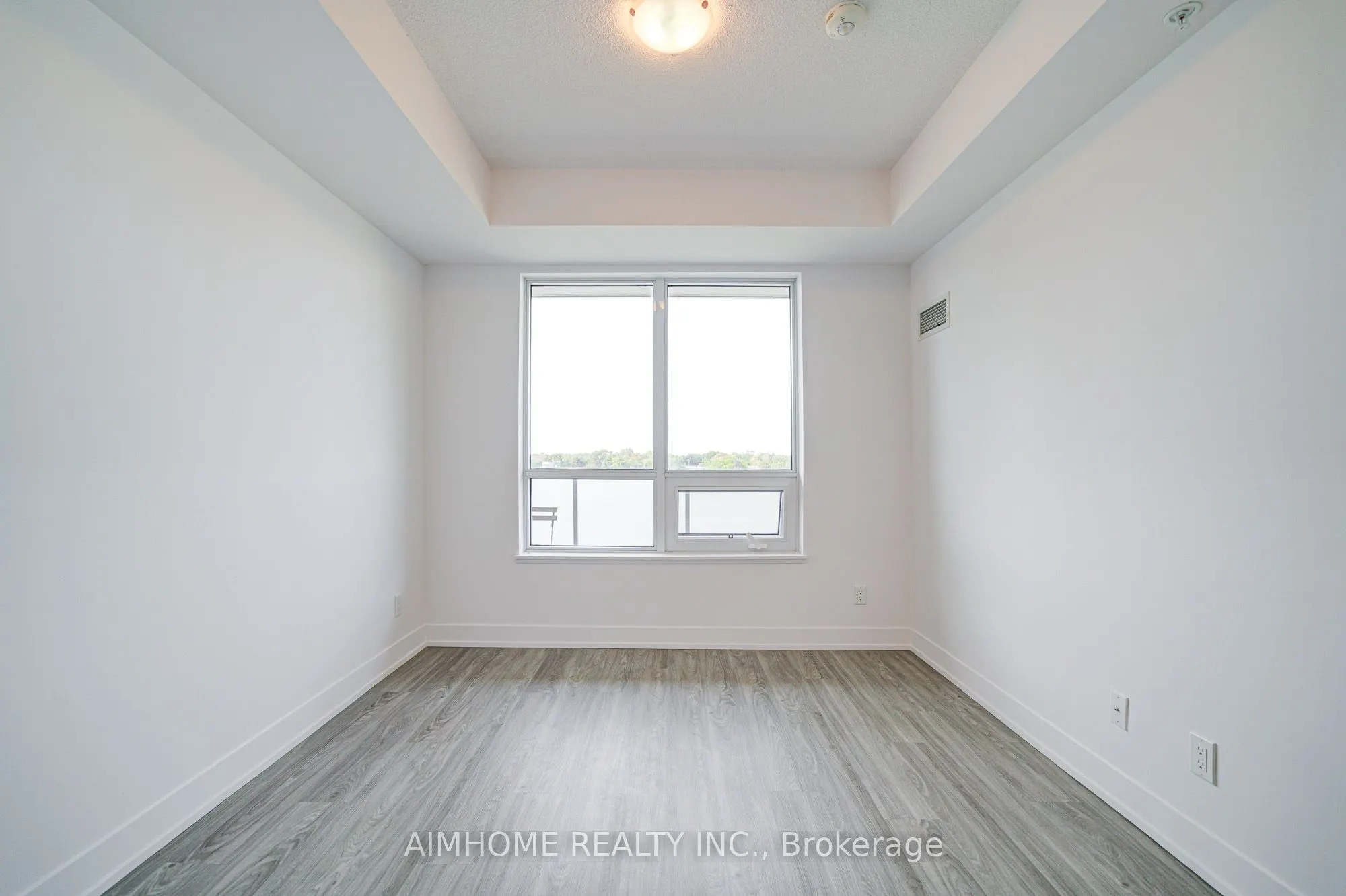 7 Kenaston Garden, #321