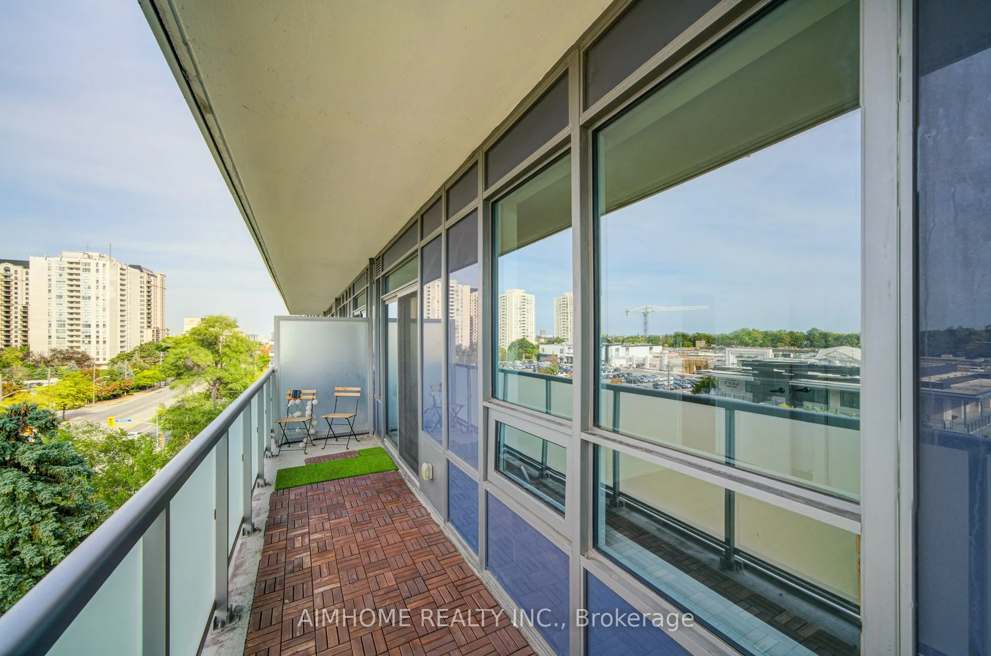 7 Kenaston Garden, #321