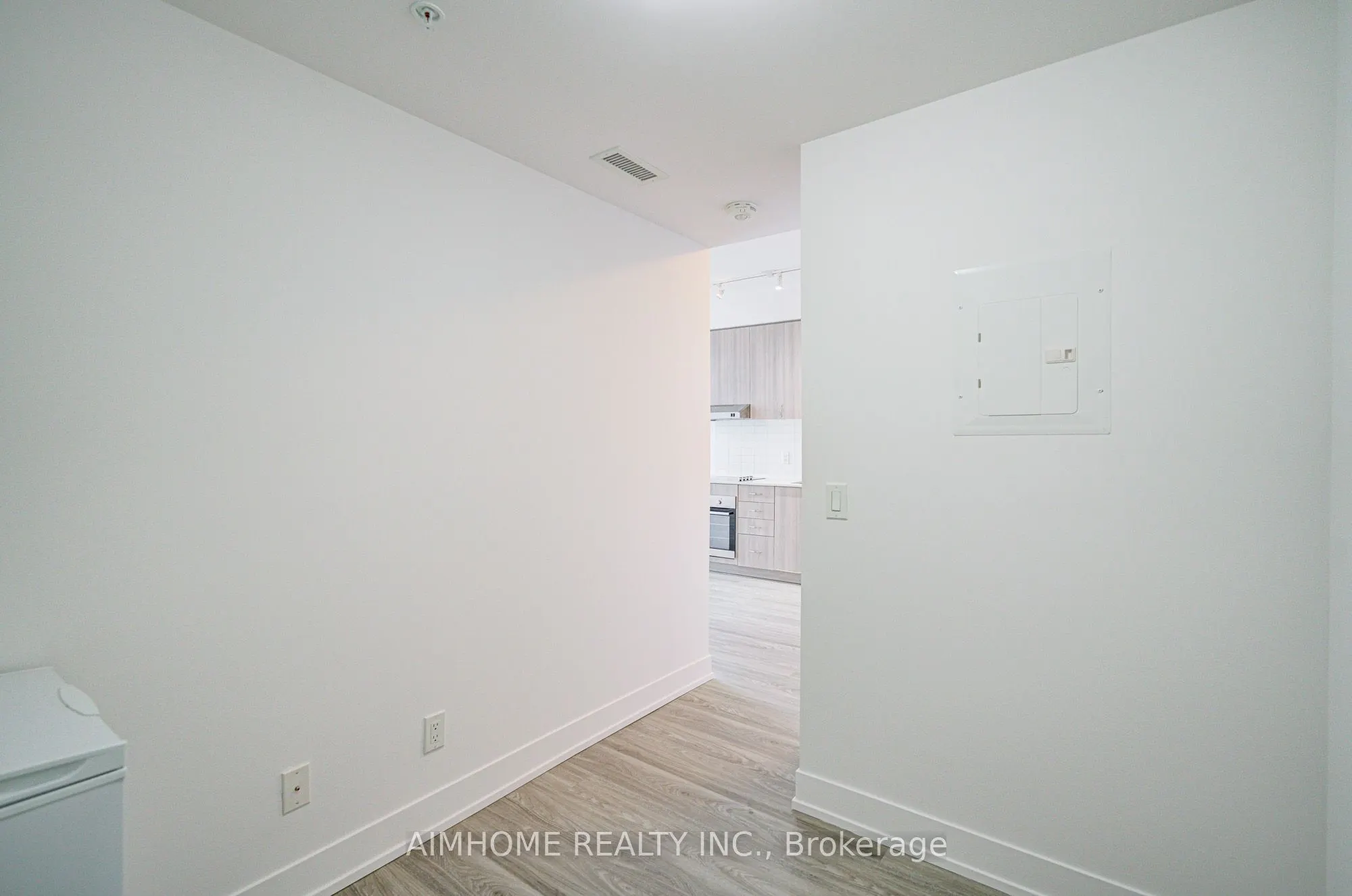 7 Kenaston Garden, #321