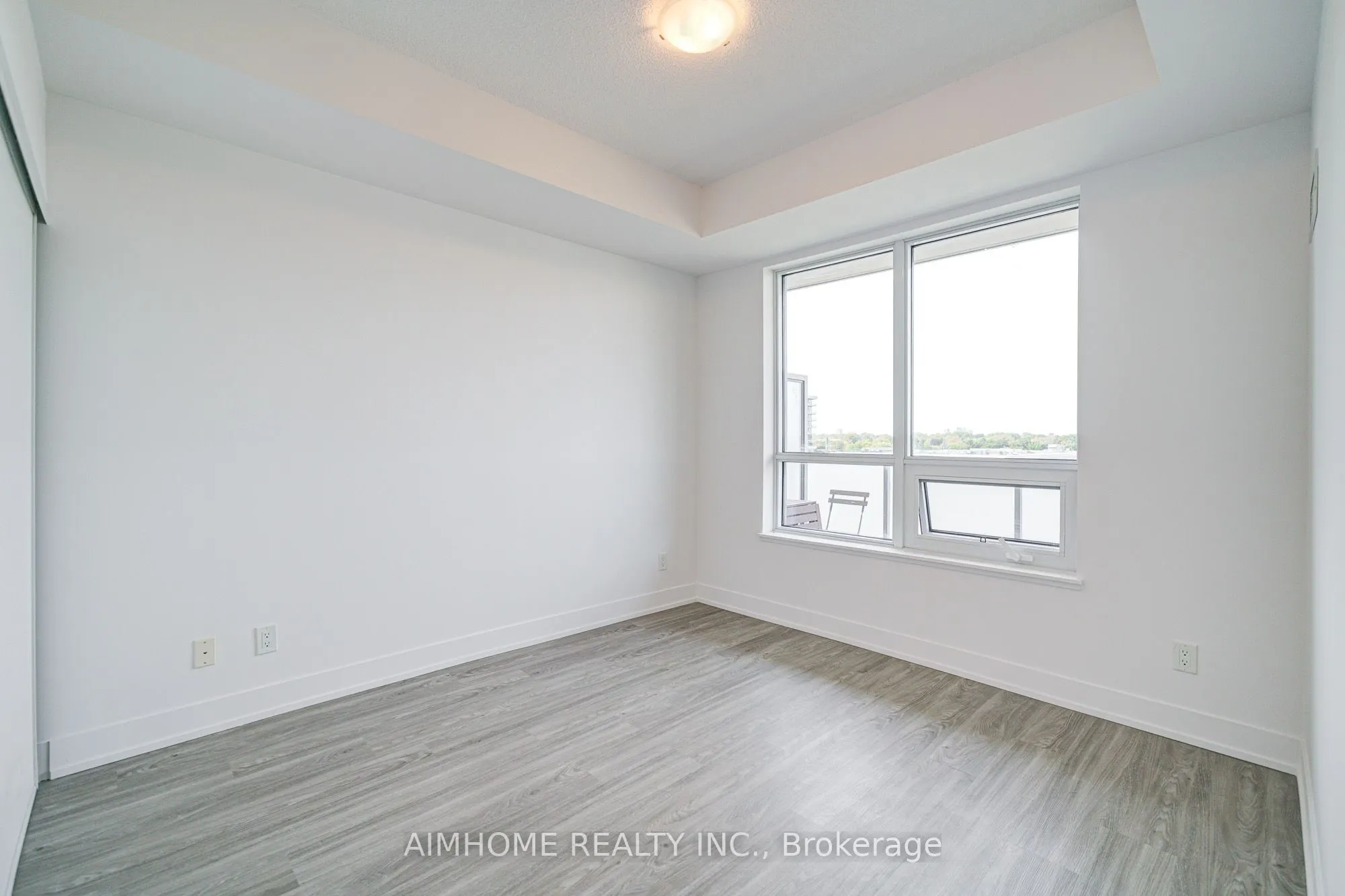 7 Kenaston Garden, #321