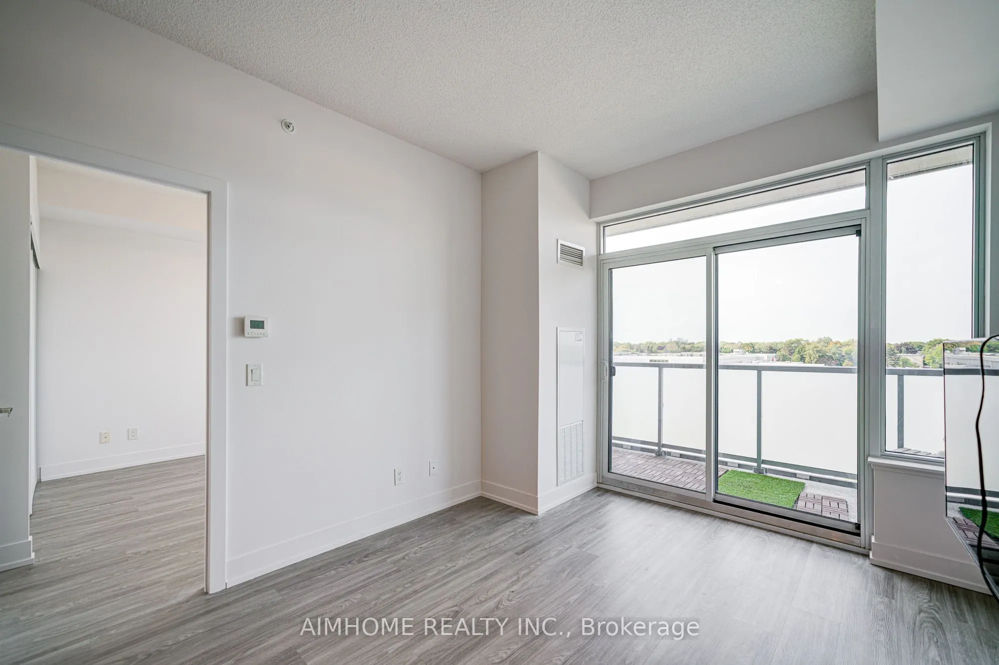 7 Kenaston Garden, #321