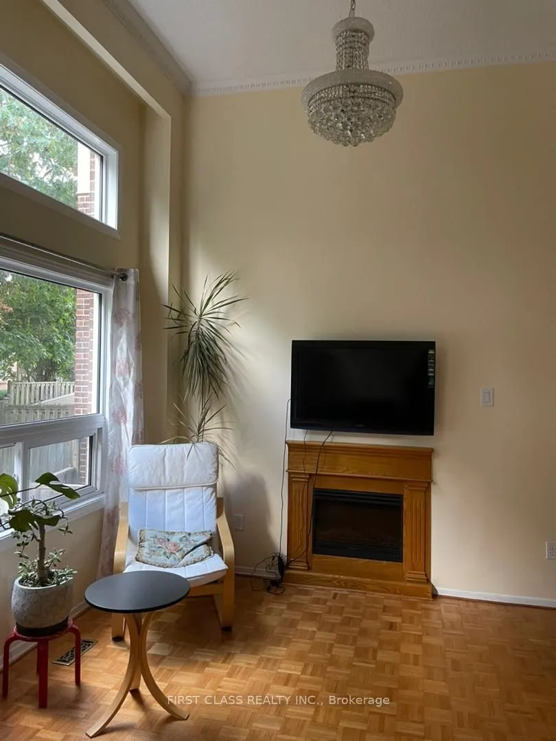 67 Carnival Court