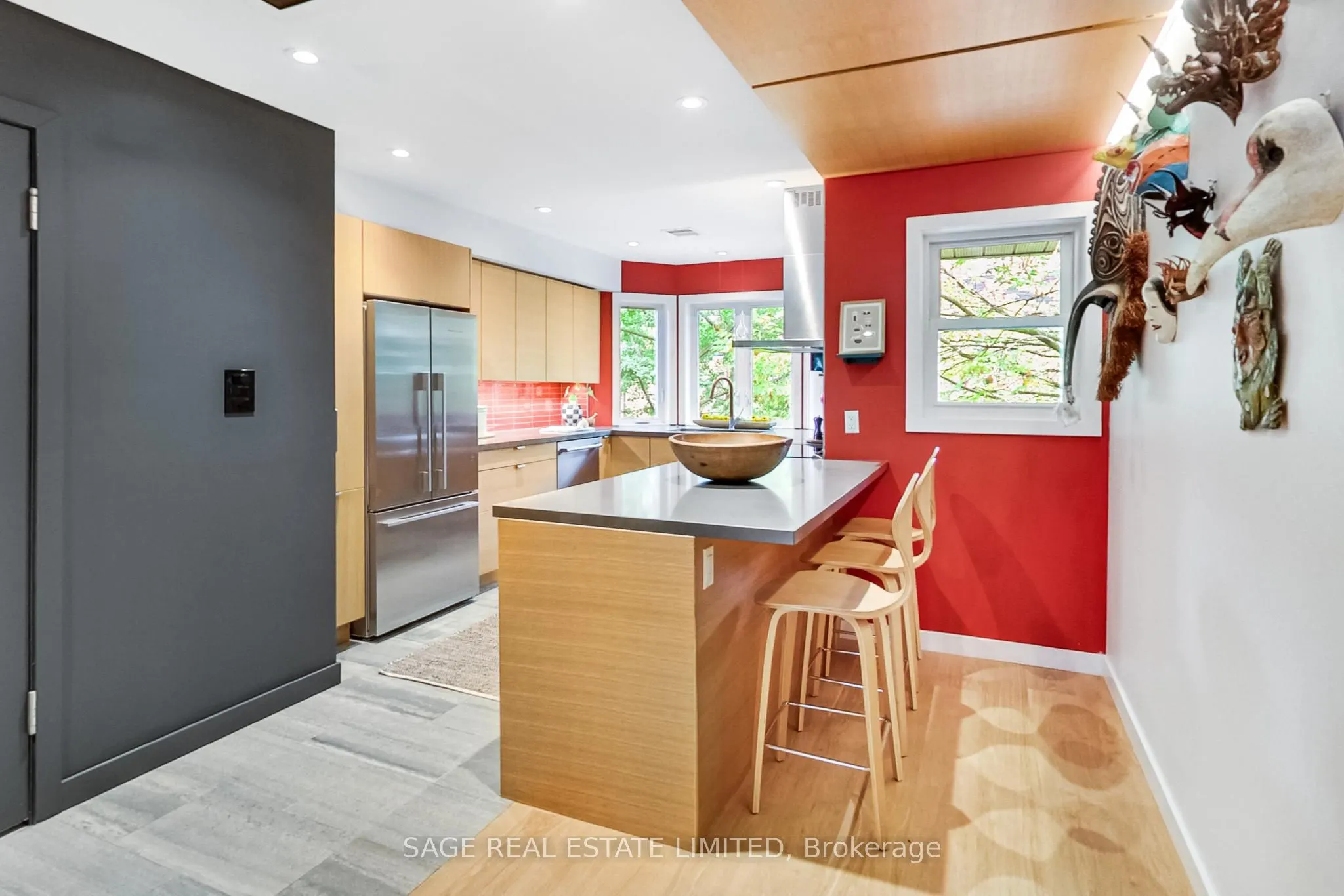 6 Shank Street W, #5