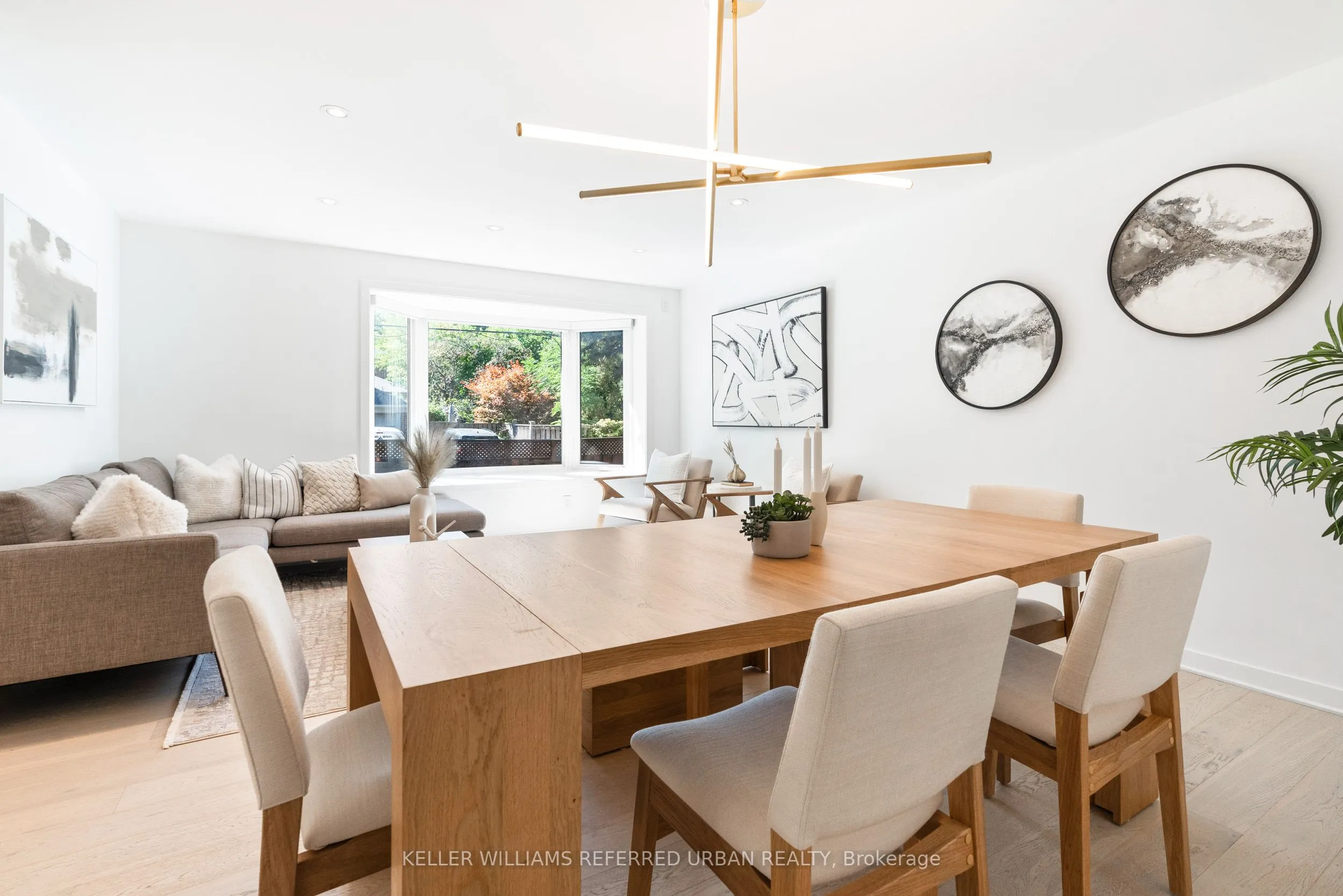 96 Glenvale Boulevard