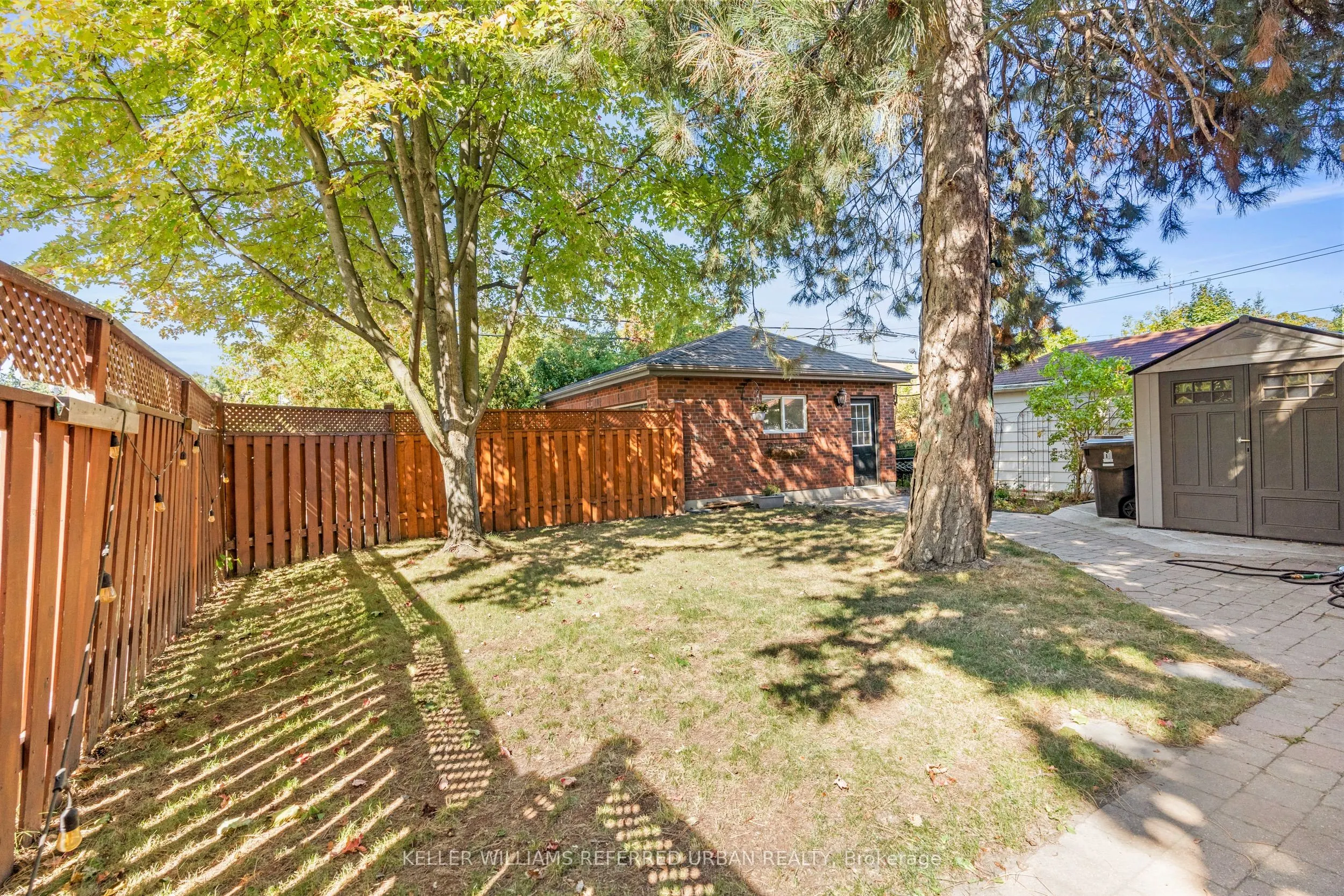 96 Glenvale Boulevard