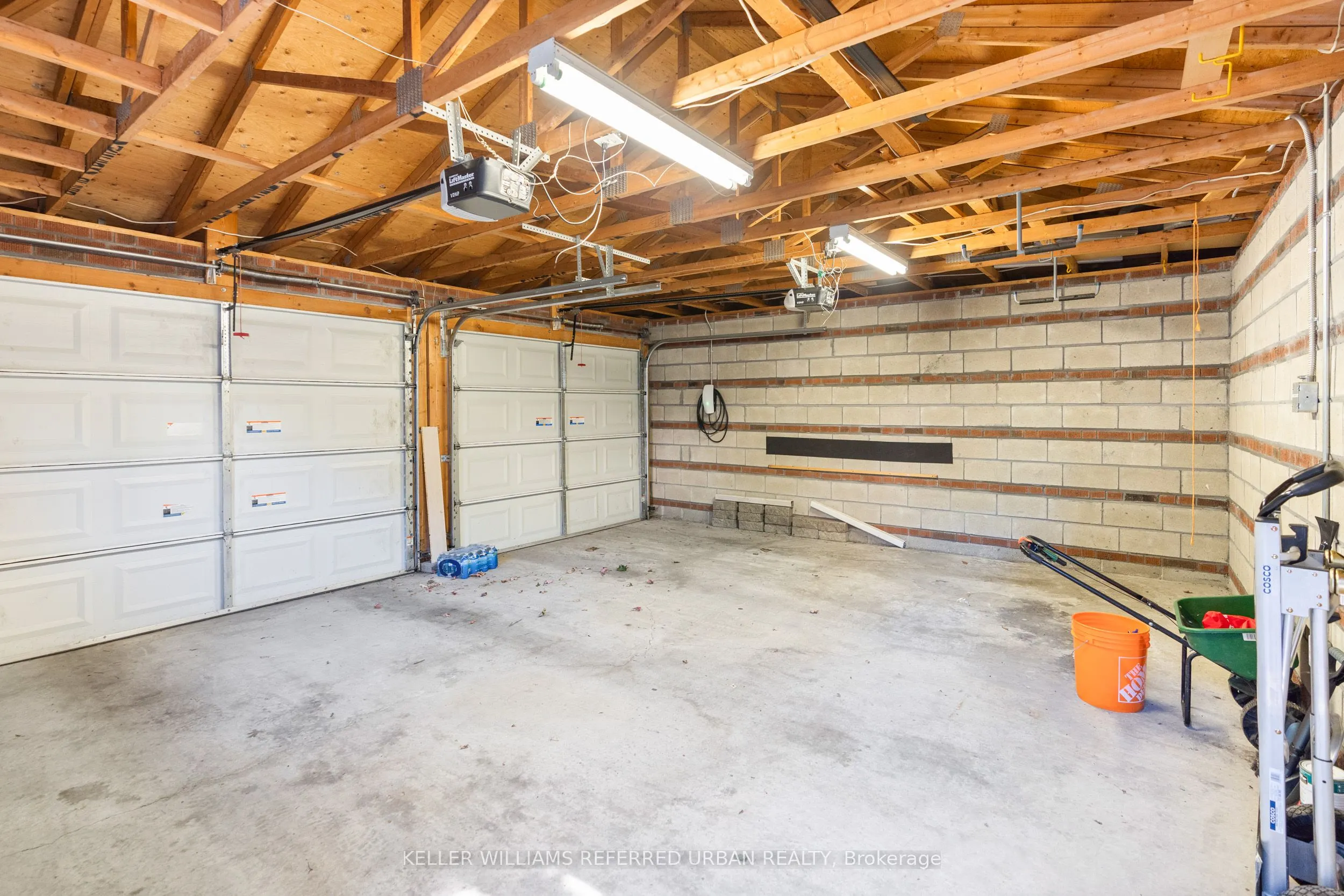 96 Glenvale Boulevard