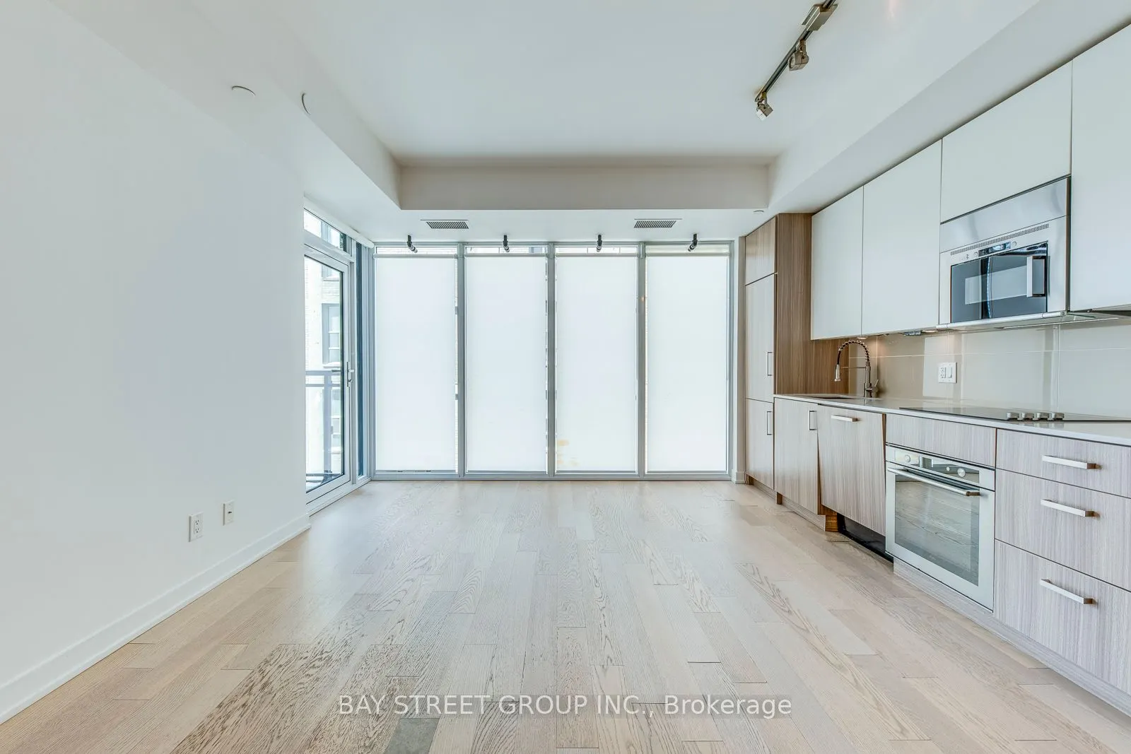 17 Dundonald Street, #1601