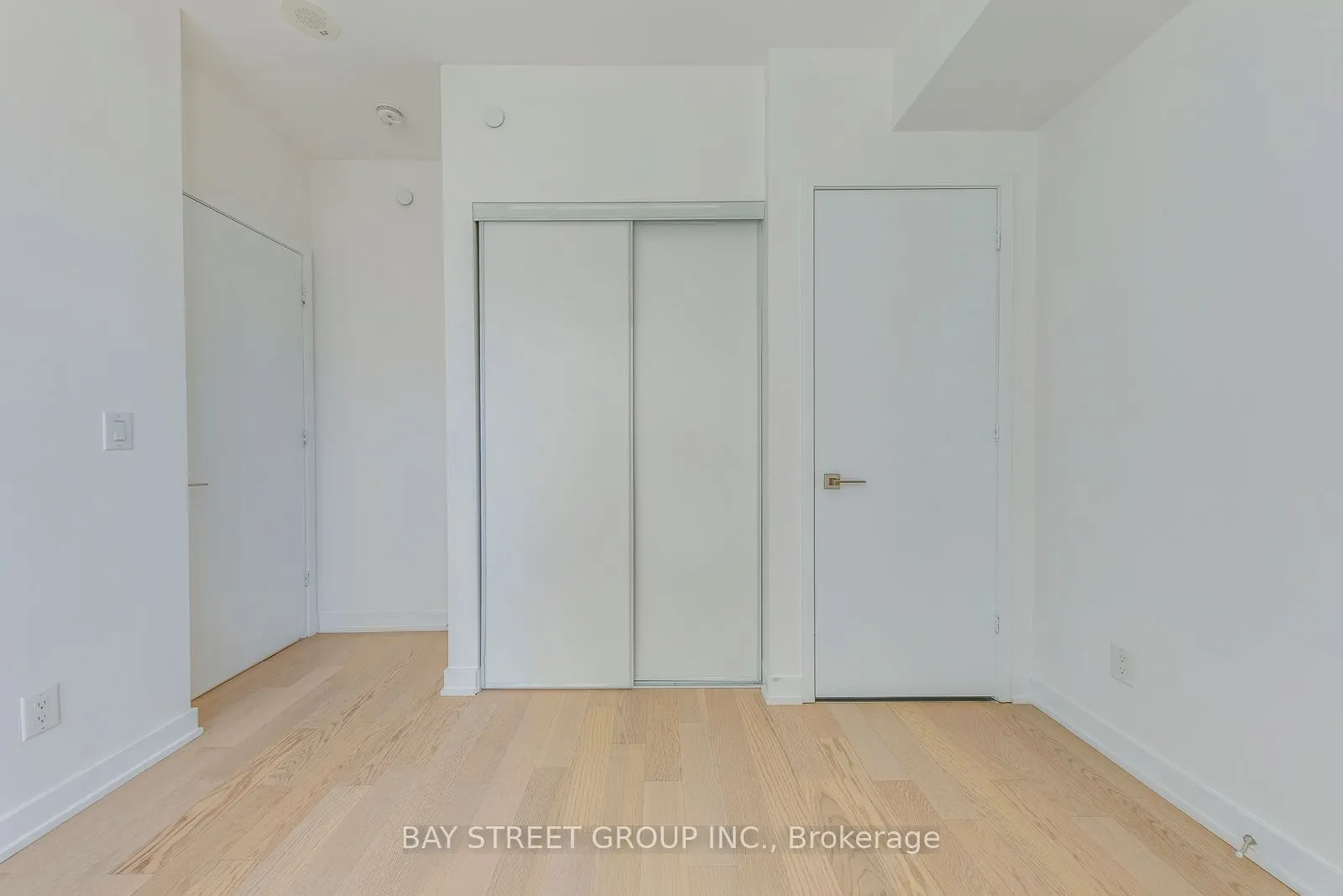 17 Dundonald Street, #1601