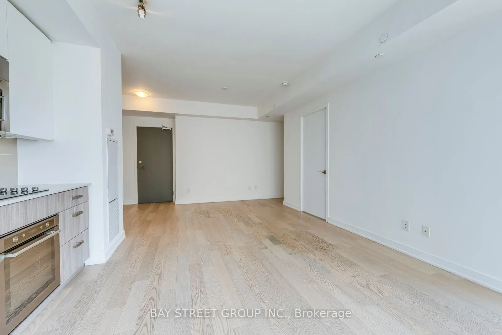 17 Dundonald Street, #1601