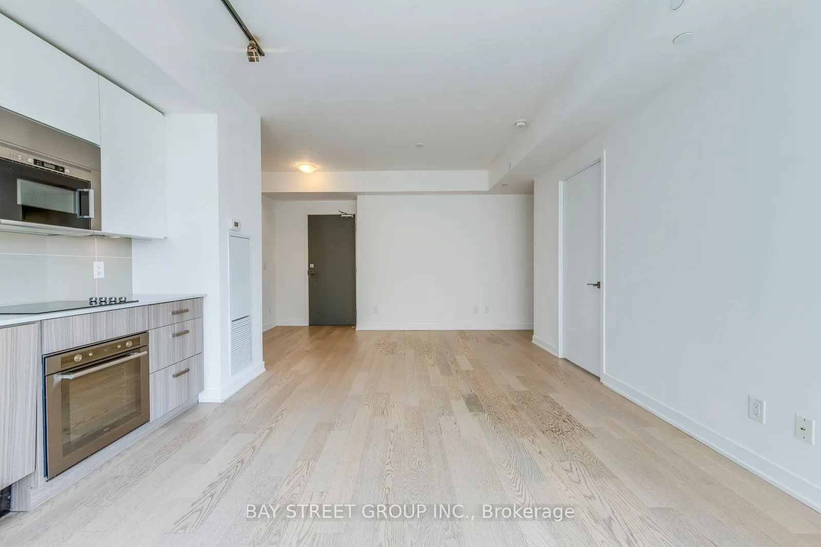 17 Dundonald Street, #1601