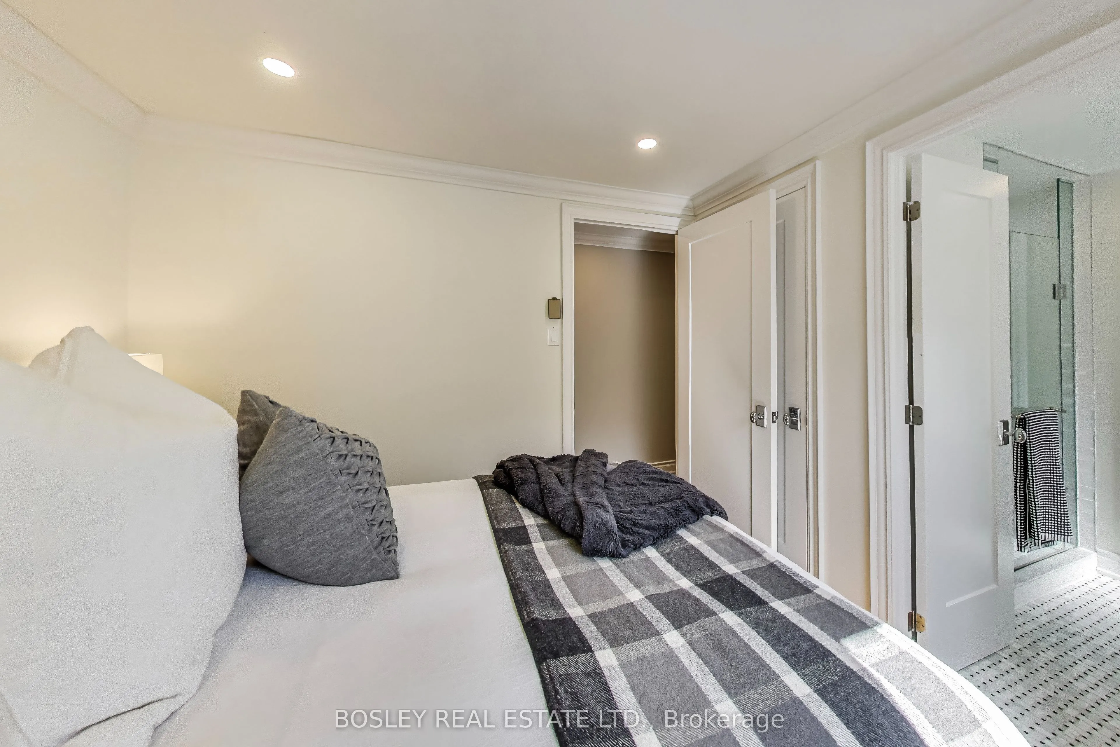 7 Sidney Street