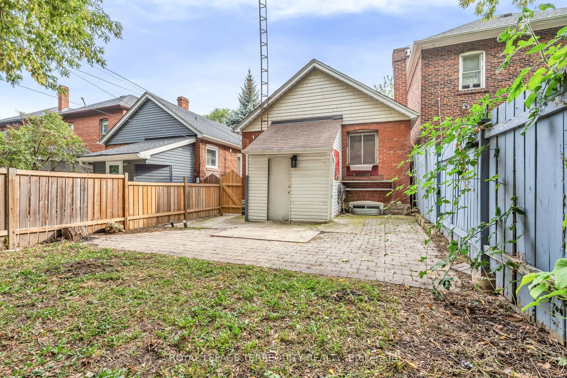 78 Lawrence Avenue W