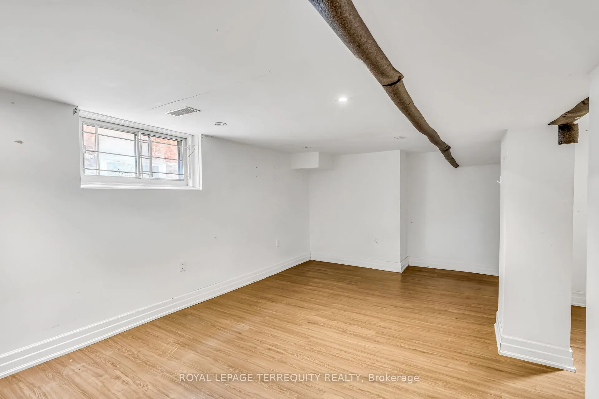 78 Lawrence Avenue W