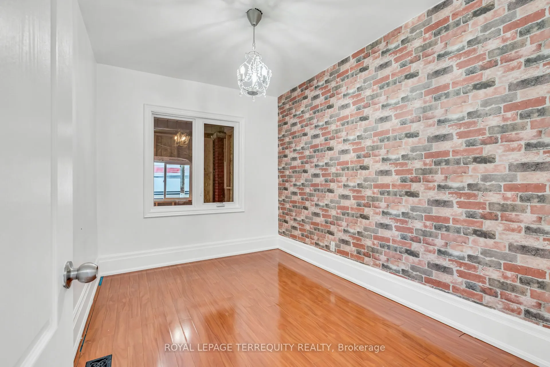 78 Lawrence Avenue W