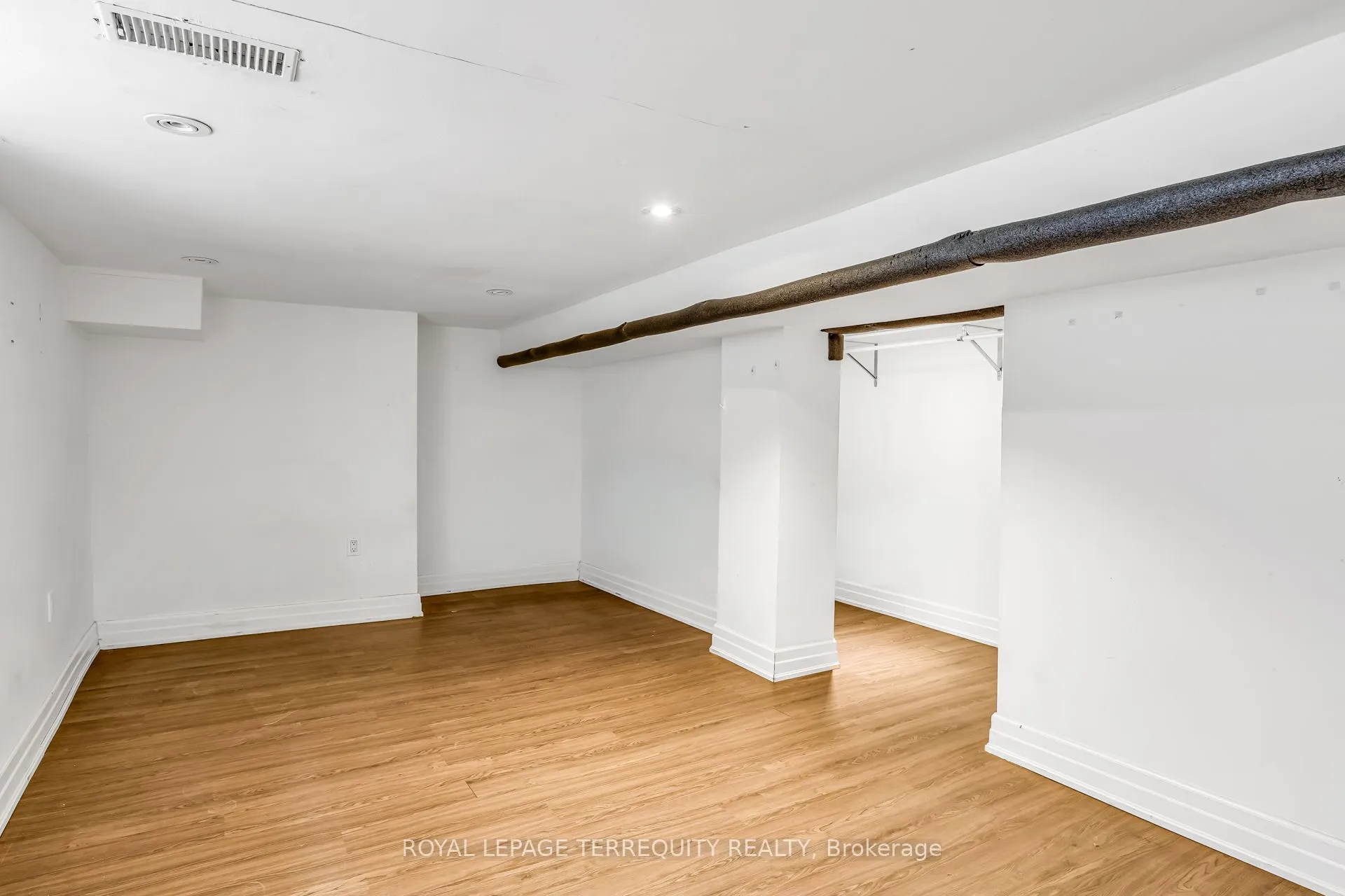 78 Lawrence Avenue W