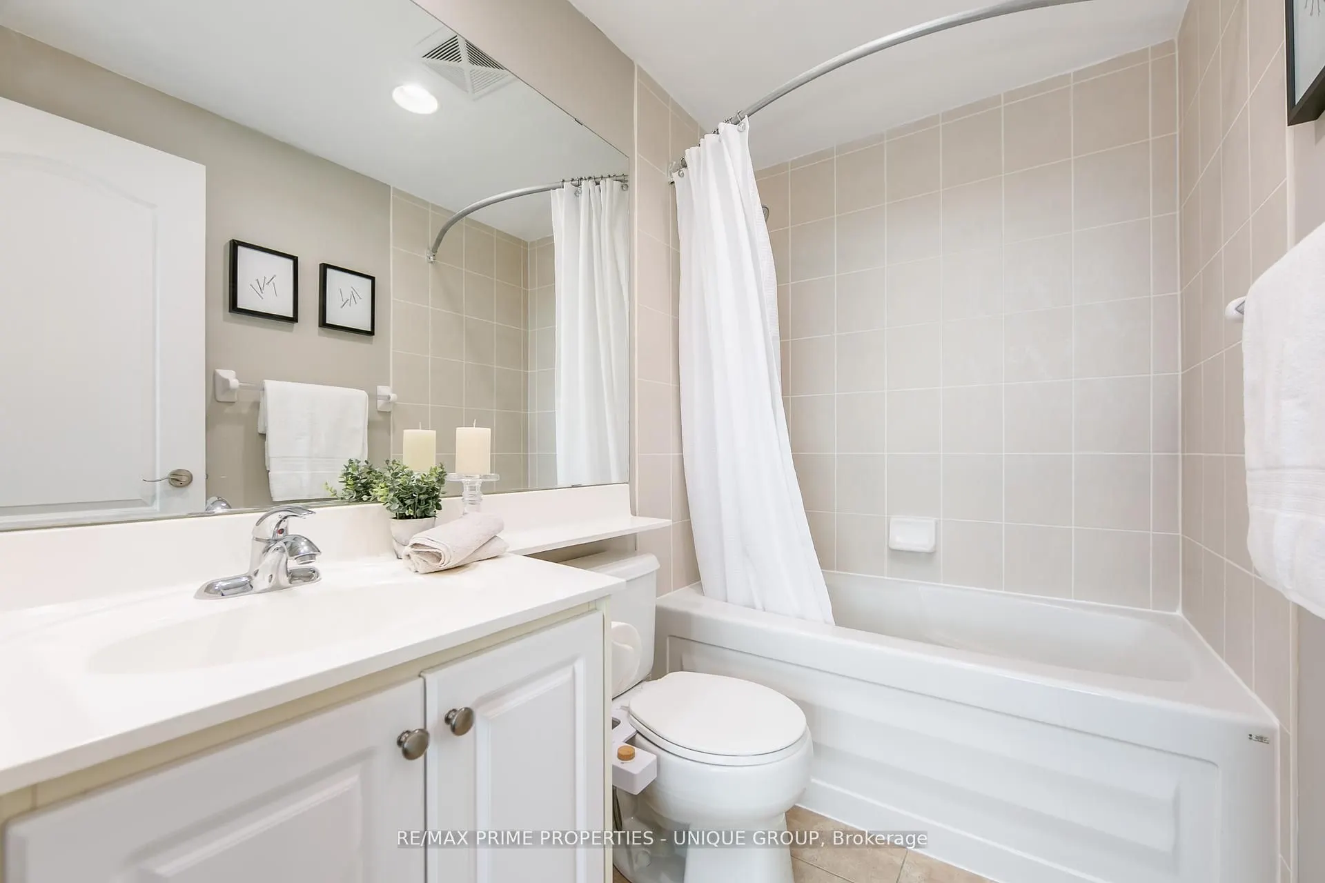 319 Merton Street, #904