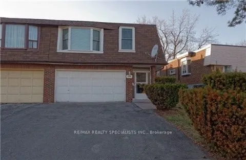 290 Mcnicoll Avenue, #Upper