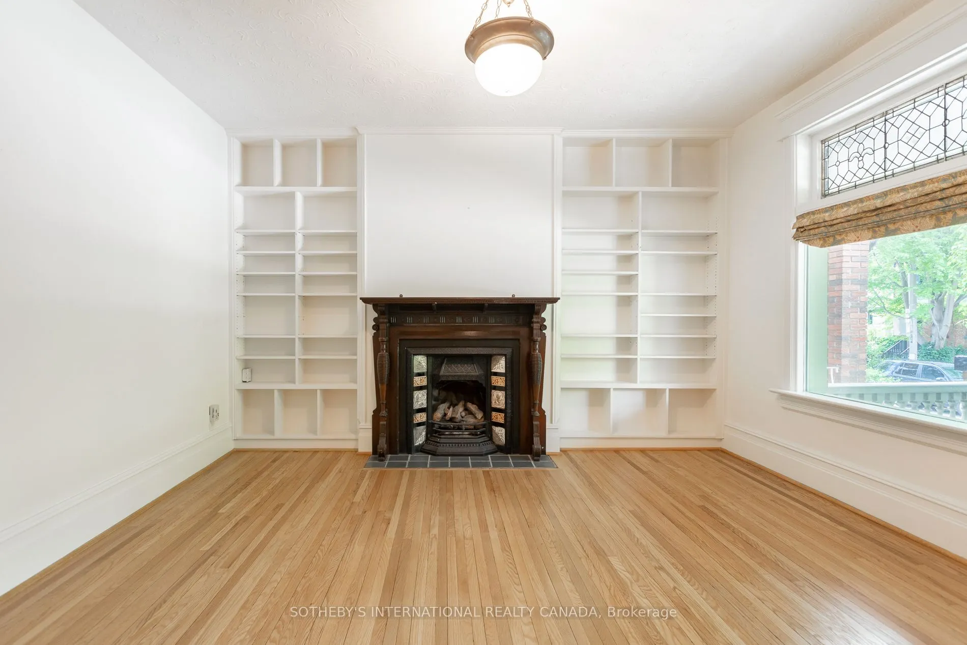 277 Crawford Street