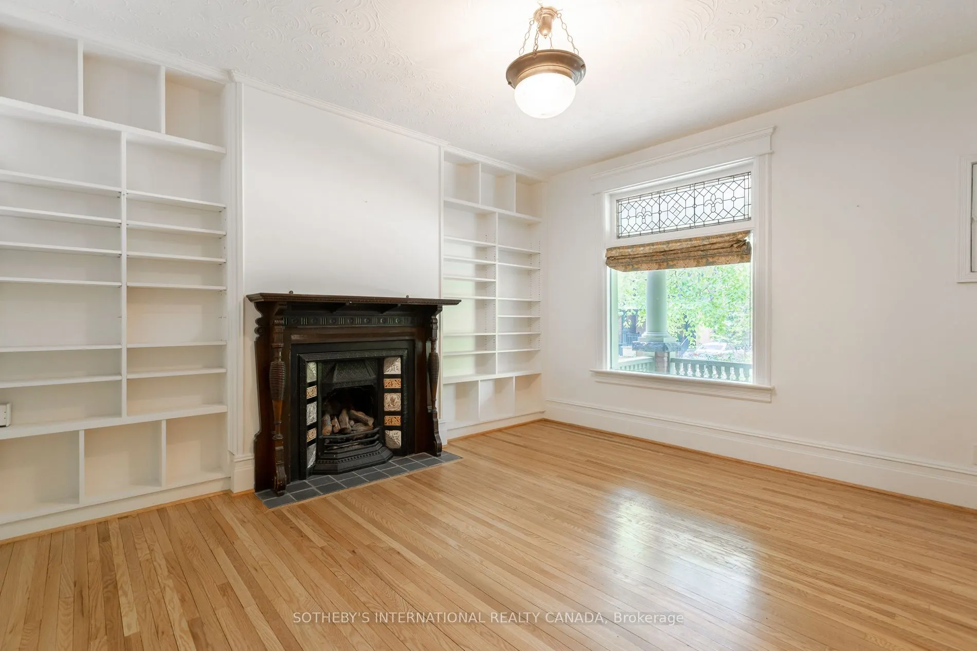 277 Crawford Street