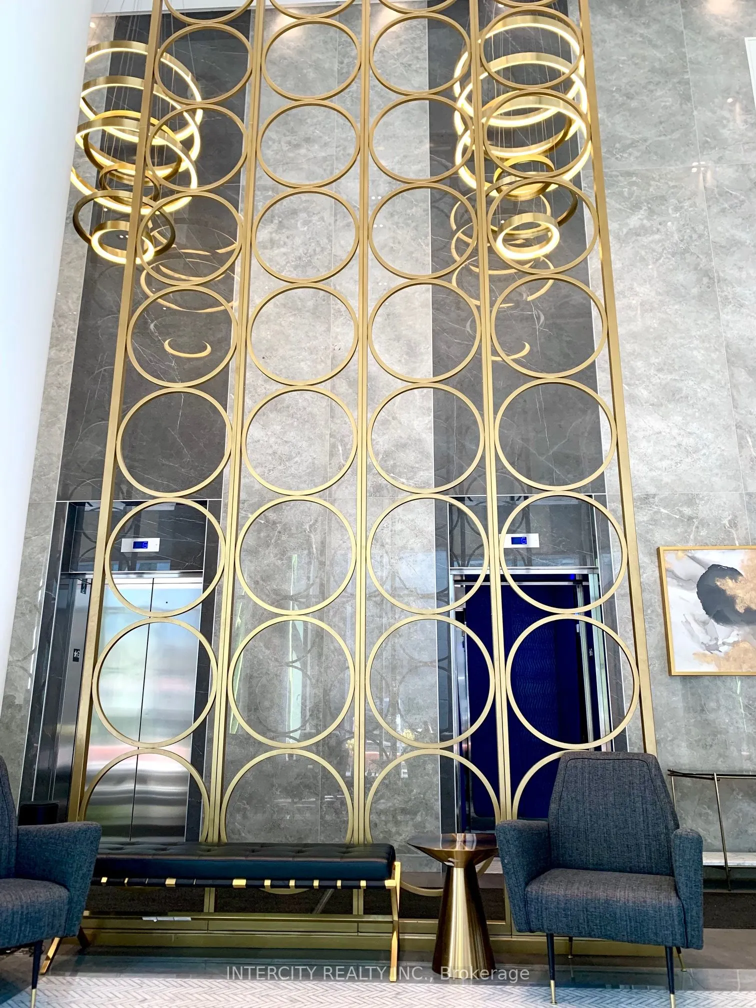 330 Richmond Street W, #2516