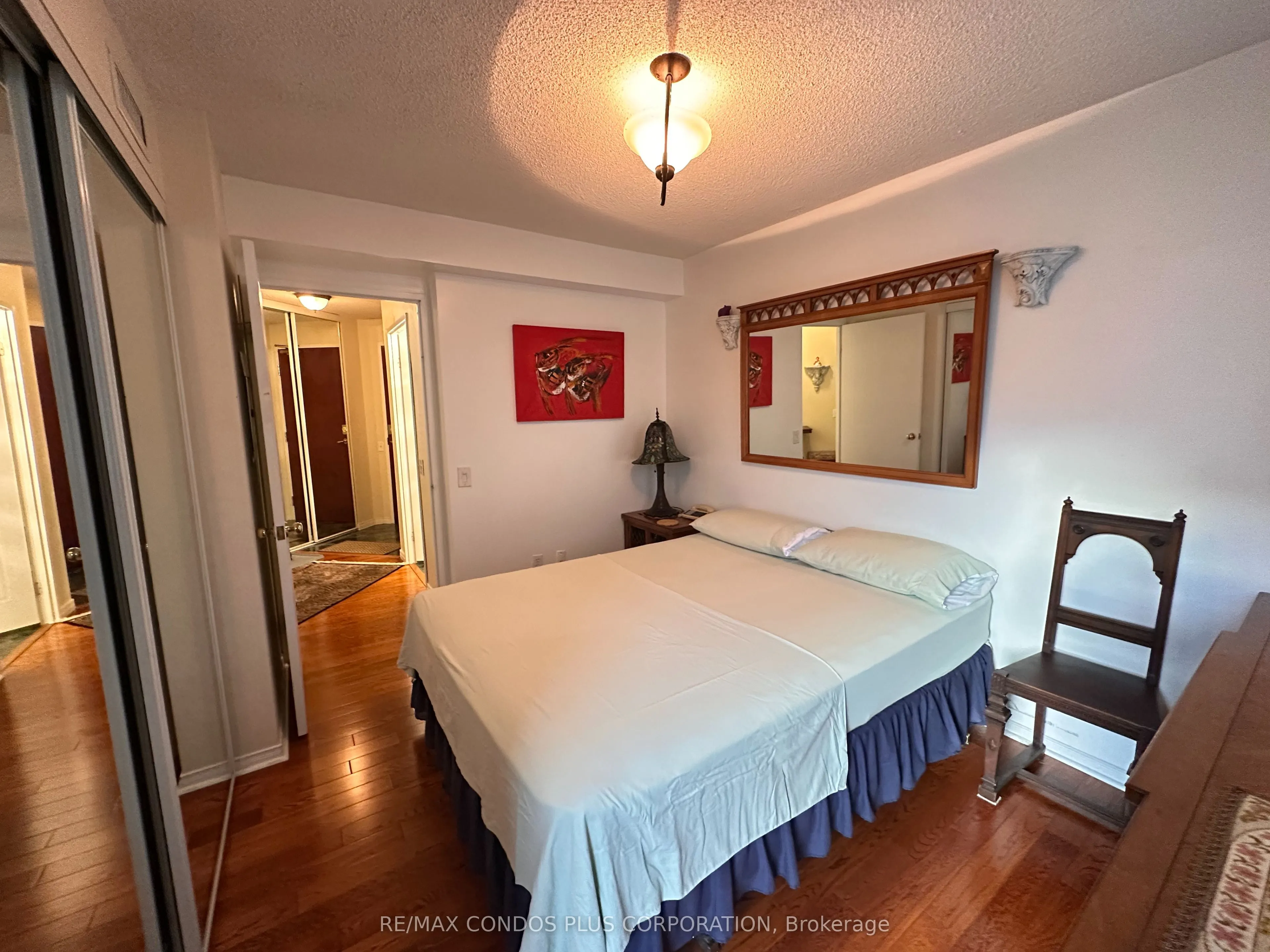 750 Bay Street, #905