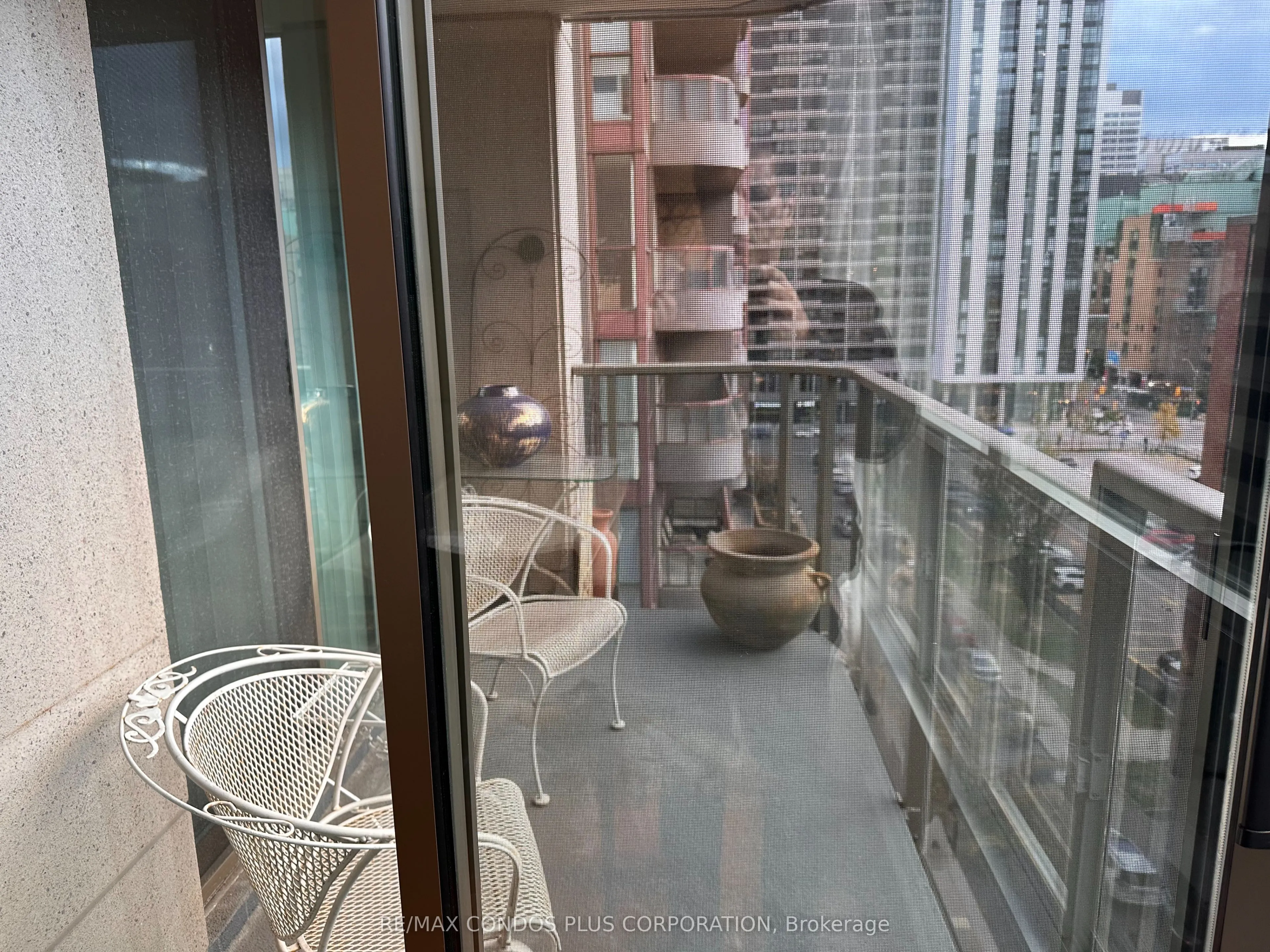 750 Bay Street, #905