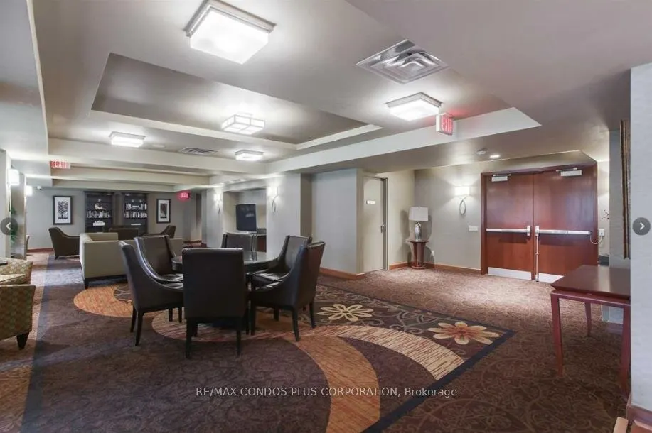 750 Bay Street, #905