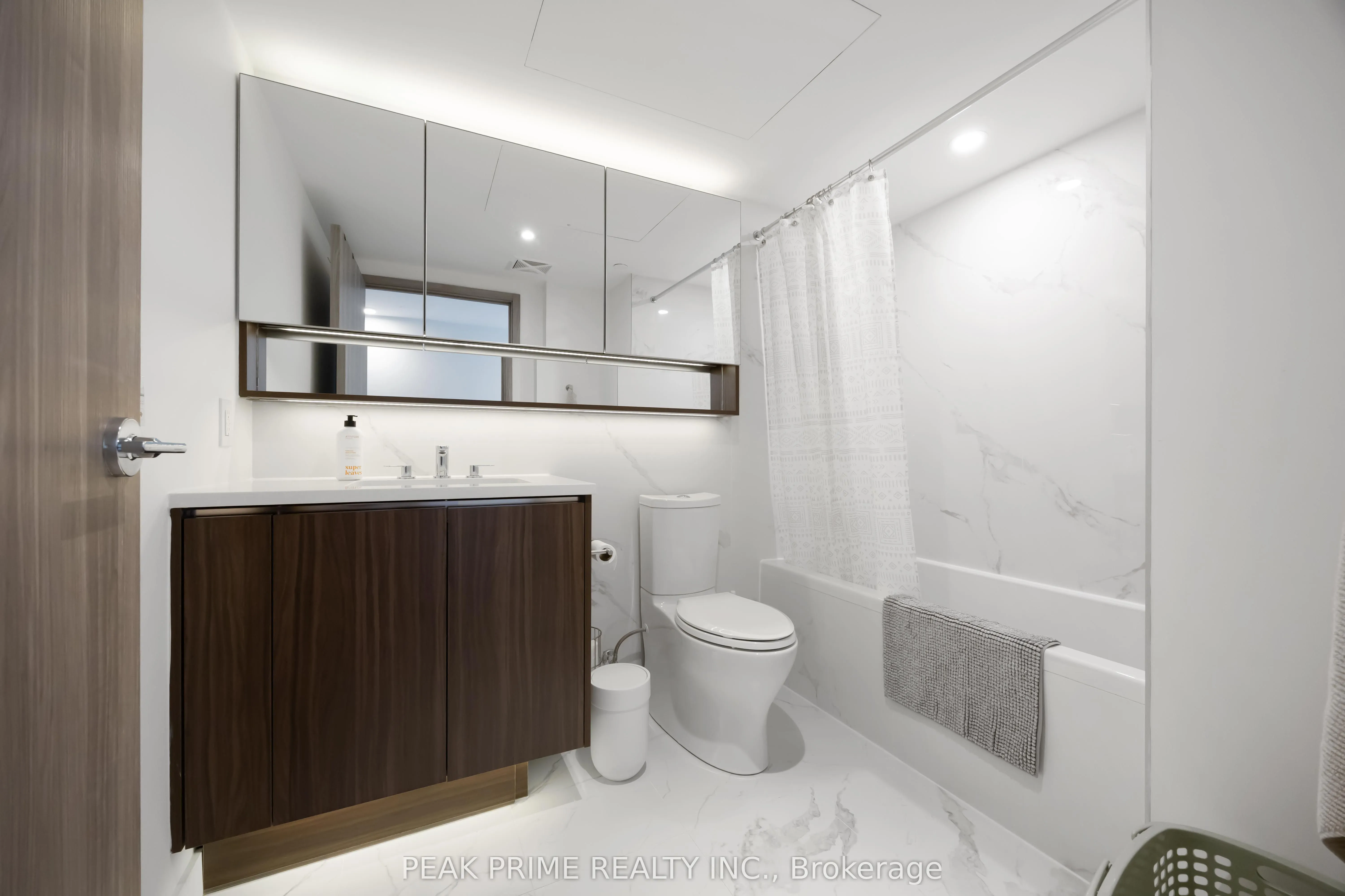 38 Widmer Street, #2610