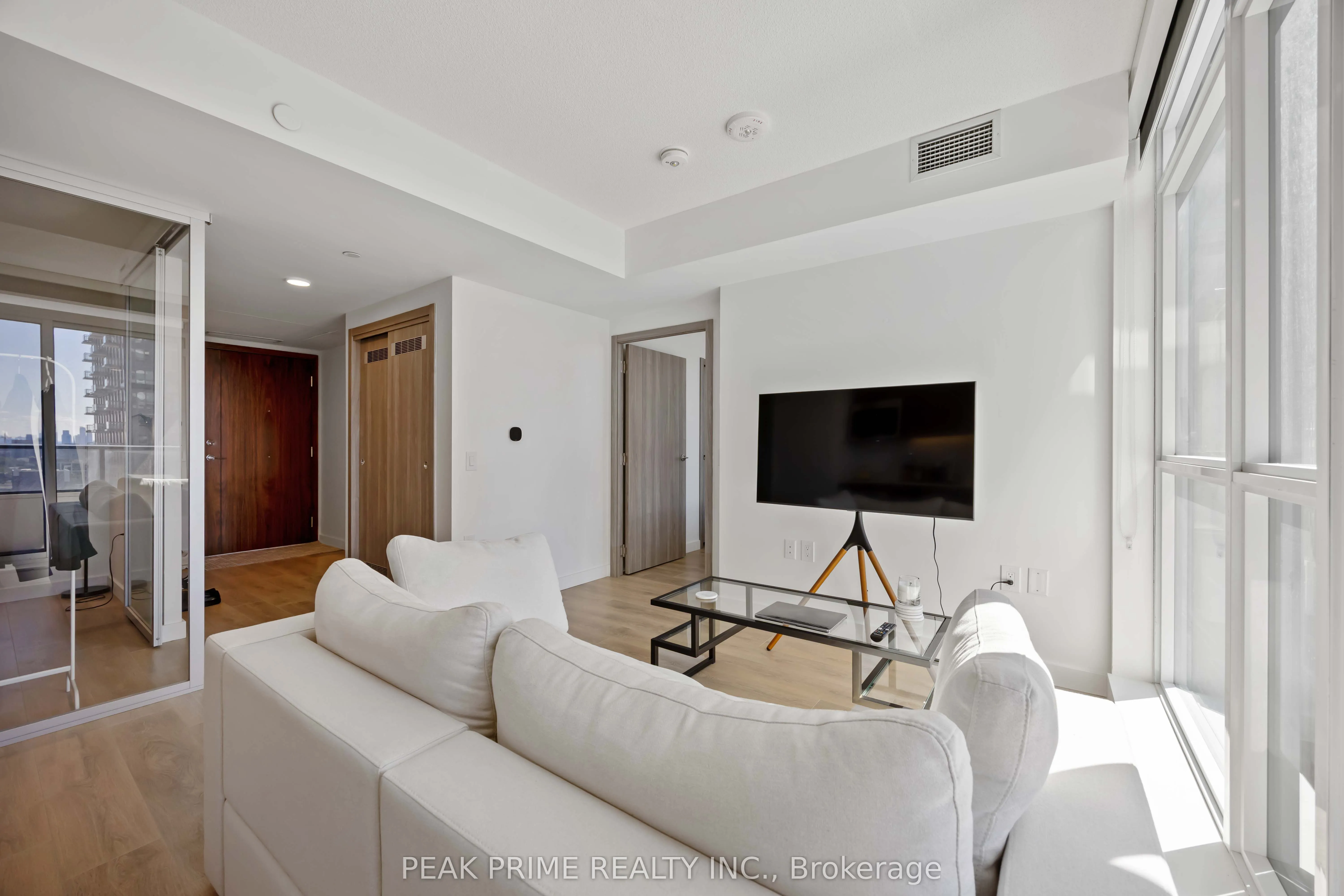 38 Widmer Street, #2610