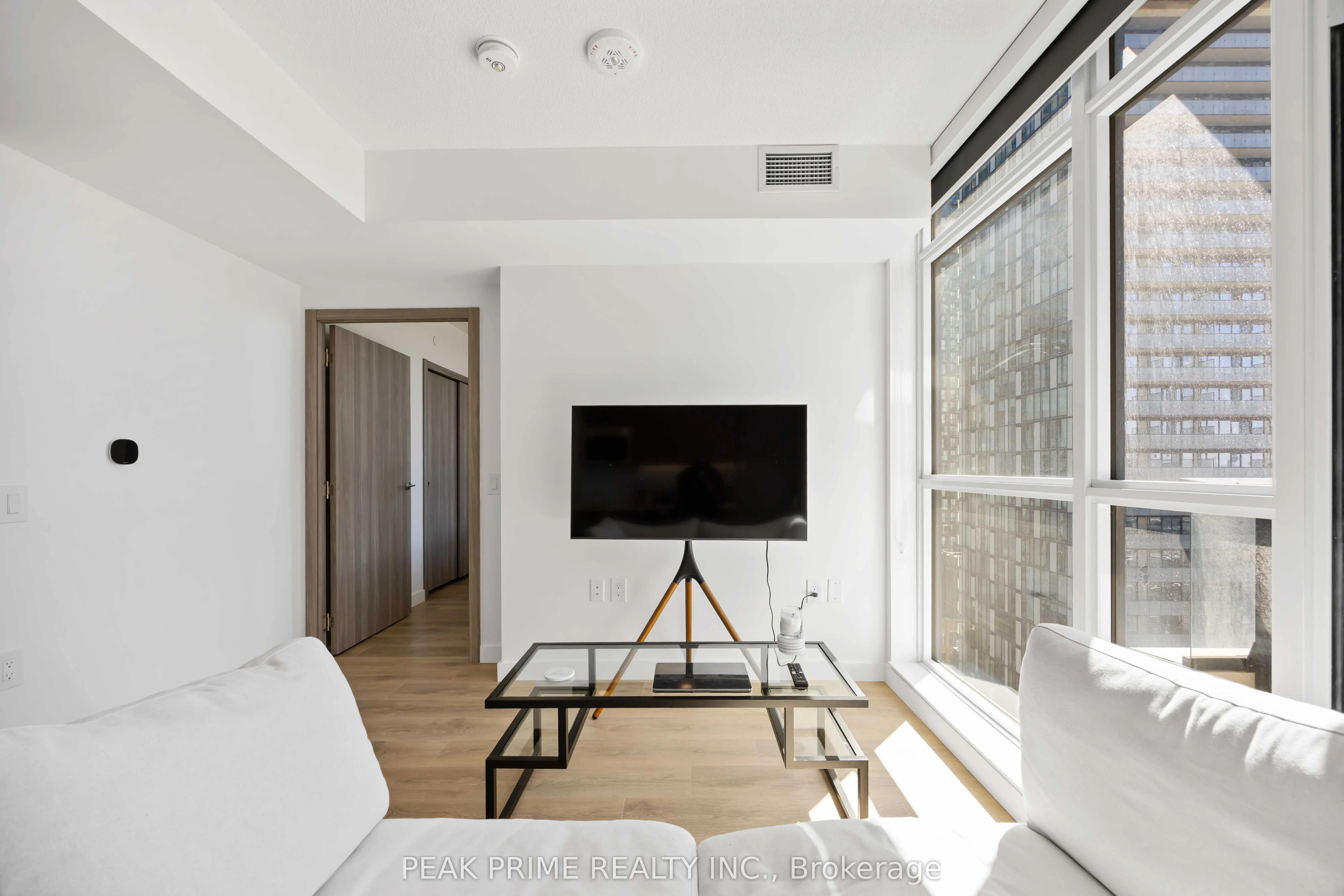 38 Widmer Street, #2610