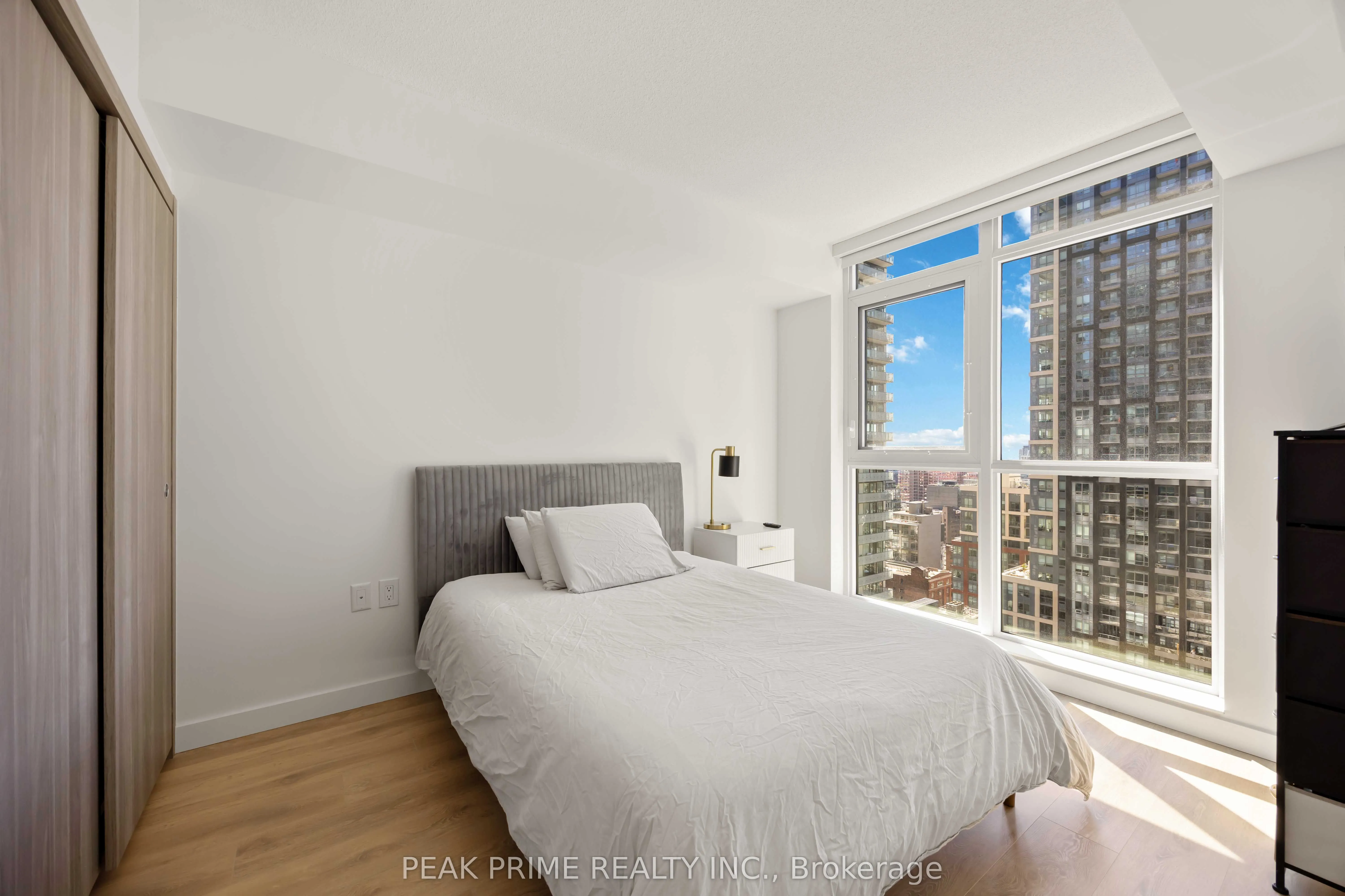 38 Widmer Street, #2610