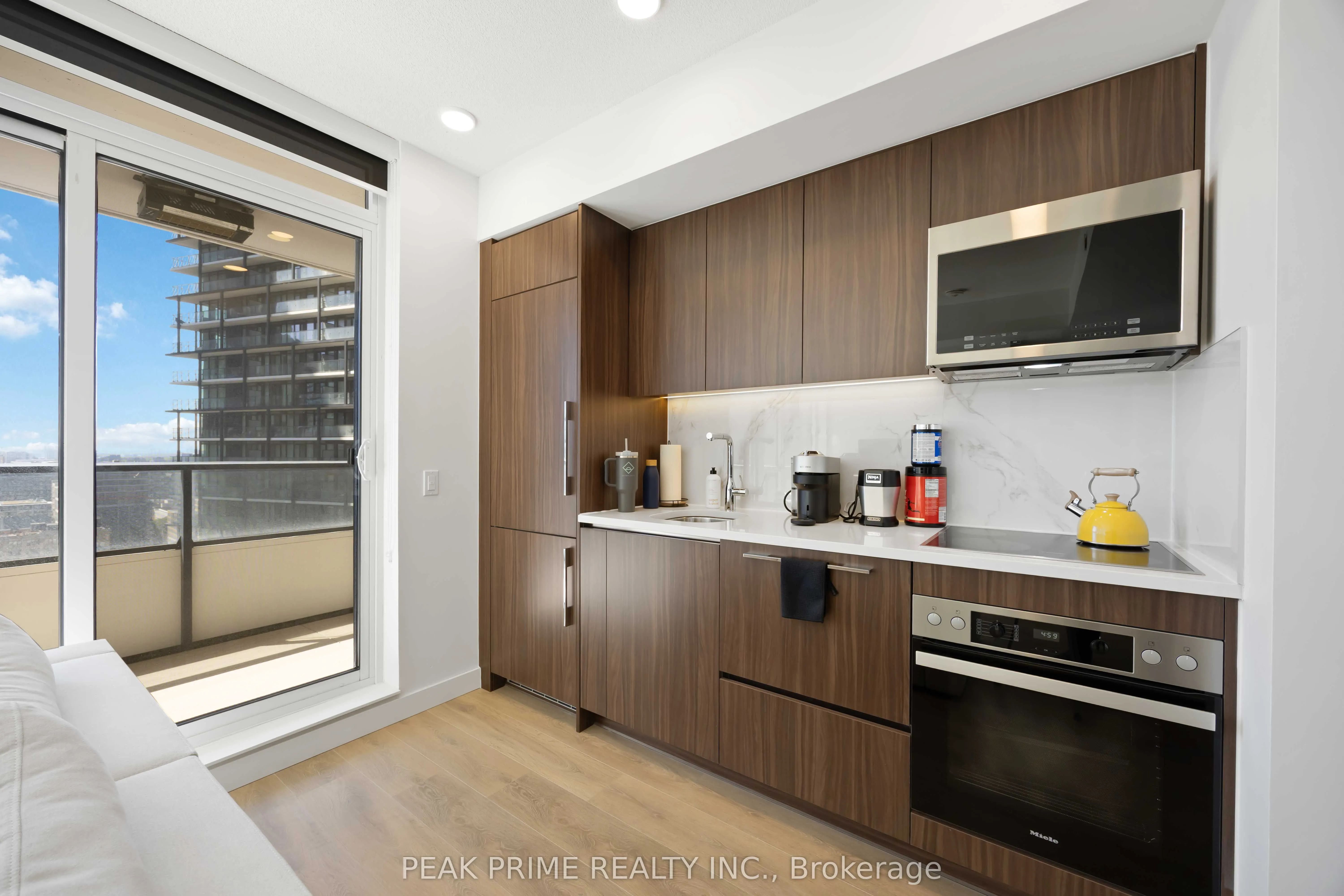 38 Widmer Street, #2610